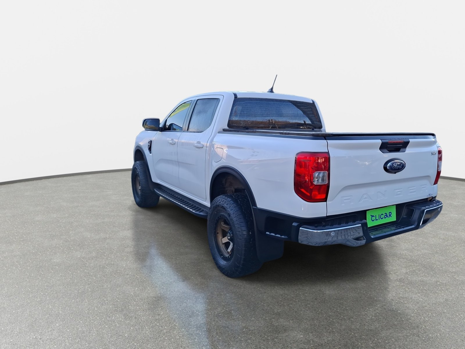 Ford Ranger 2.0 Xlt Diesel 4x2 Dob. Cab. At 4p 2024 - Foto 5 de 8