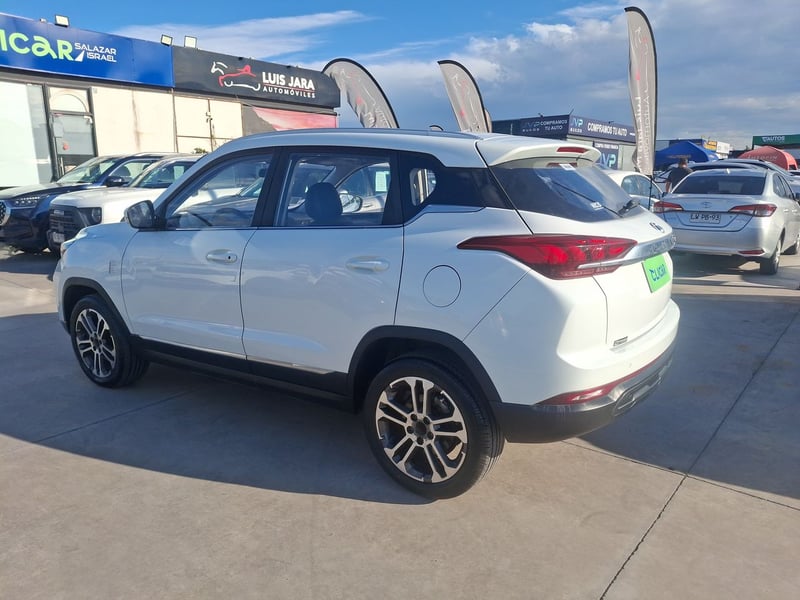 BAIC X35 1.5 Luxury 4x2 Mt 5p 2023 - Imagen 5 de 8