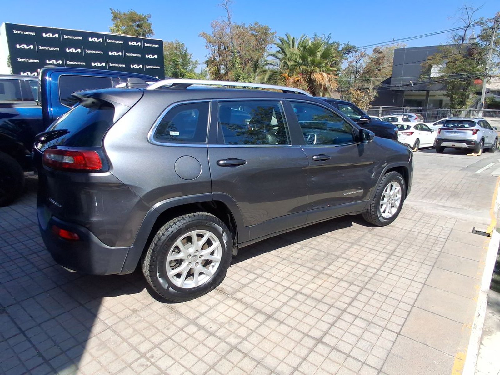 Jeep Cherokee 2.4 Limited 4x4 At 5p 2018 - Imagen 7 de 8