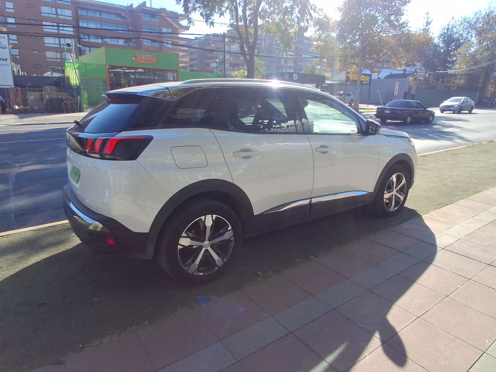 Peugeot 3008 1.6 Allure Pack Thp 165 4x2 Eat6 5p 2024 - Imagen 7 de 8