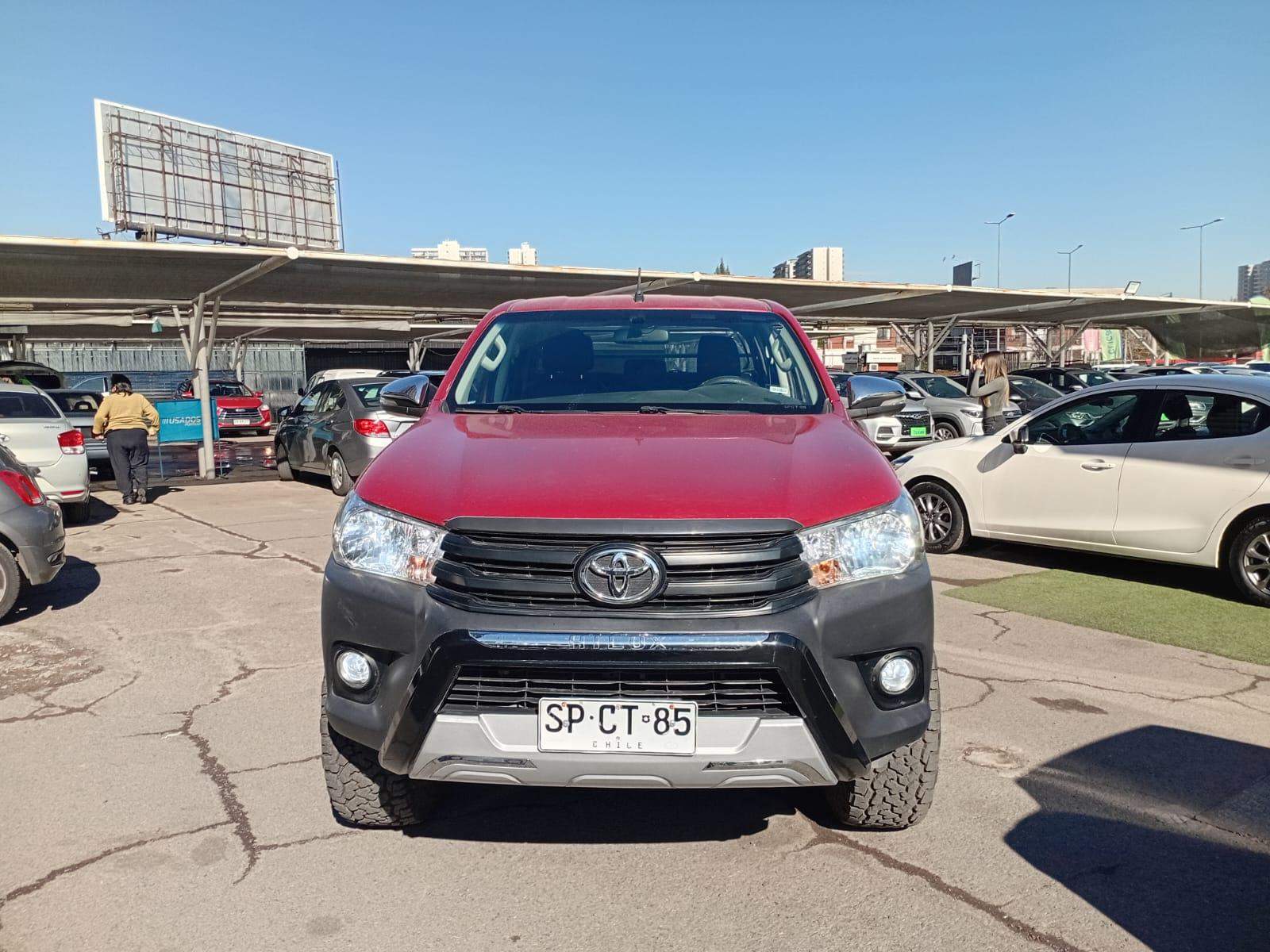 Toyota Hilux 2.4 Dx Diesel 4x4 Dob. Cab. 7ab Mt 4p 2023 - Foto 2 de 5