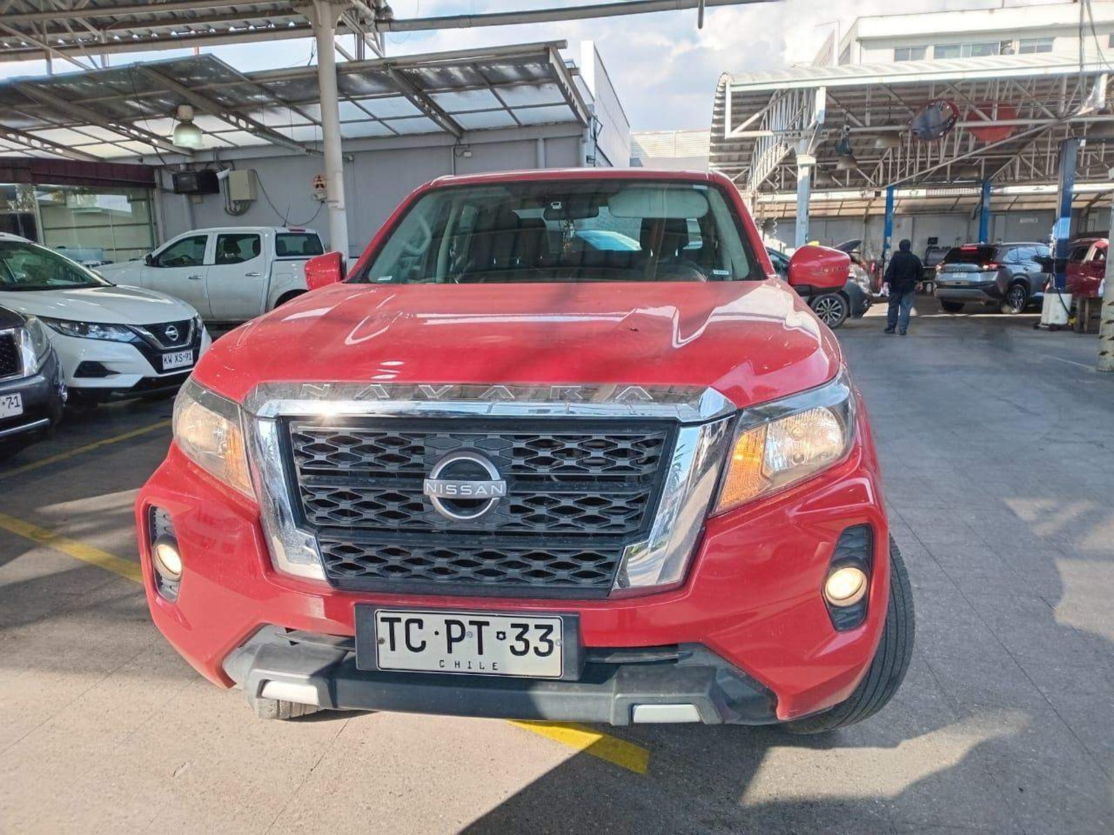 Nissan Navara 2.3d Xe Diesel 4x2 Dob.cab. Mt 4p 2024 - Foto 2 de 5