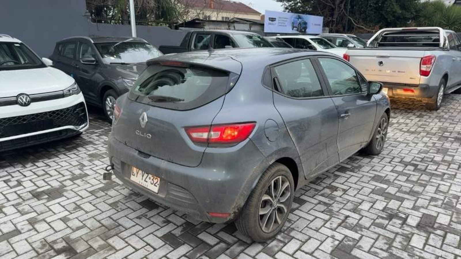 Renault Clio 0.9t Expression 4x2 Hb Mt 5p 2020 - Imagen 4 de 5