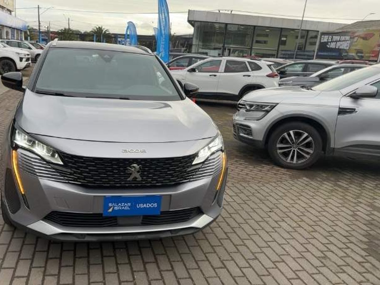 Peugeot 3008 1.5 Allure Pack Bluehdi 130 4x2 Eat8 5p 2024 - Foto 2 de 5