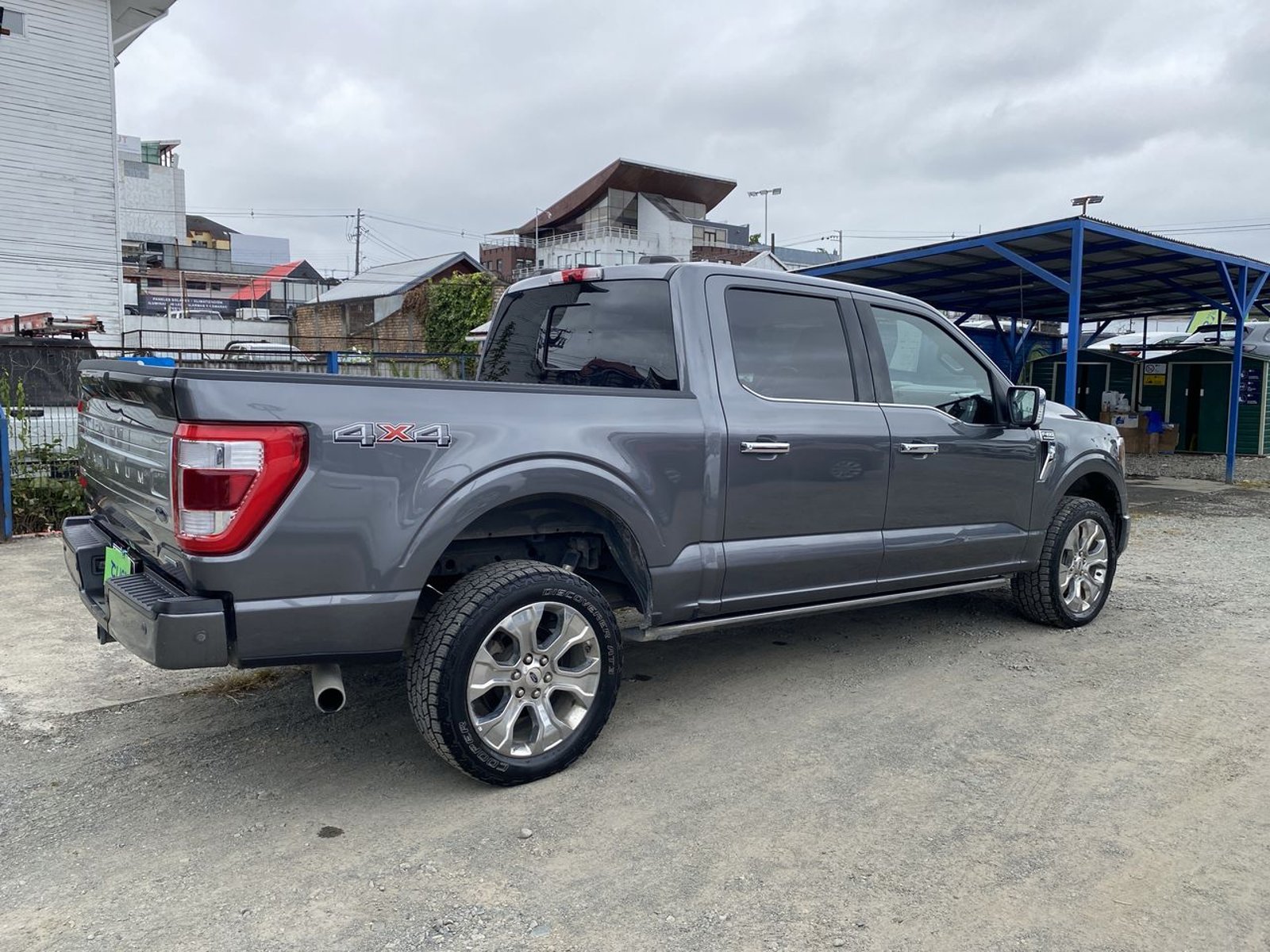 Ford F-150 3.5 Platinum Cc Dob. Cab. 4x4 At 4p 2023 - Imagen 7 de 8
