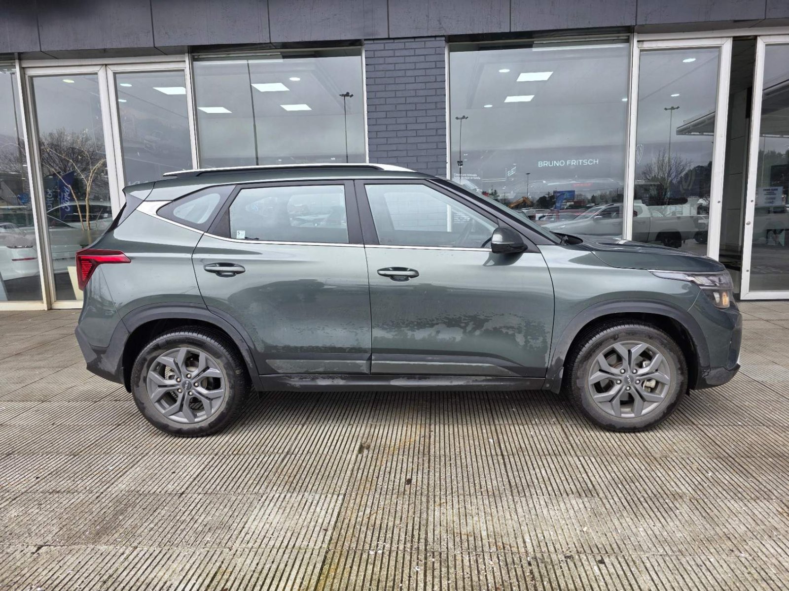 Kia Seltos 1.5 Ex 4x2 6mt 5p 2025 - Foto 3 de 5