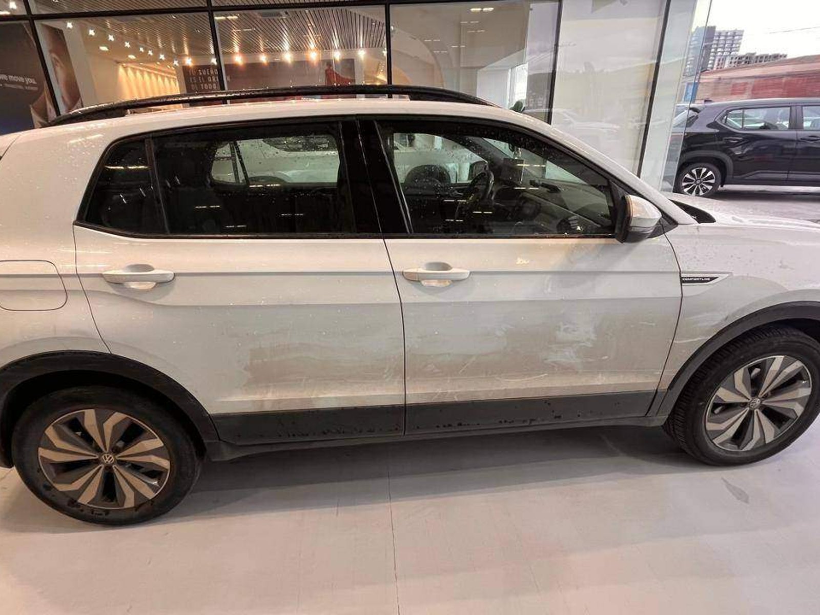 Volkswagen T-cross 1.6 Msi Comfortline 4x2 Mt5 5p 2020 - Foto 2 de 4