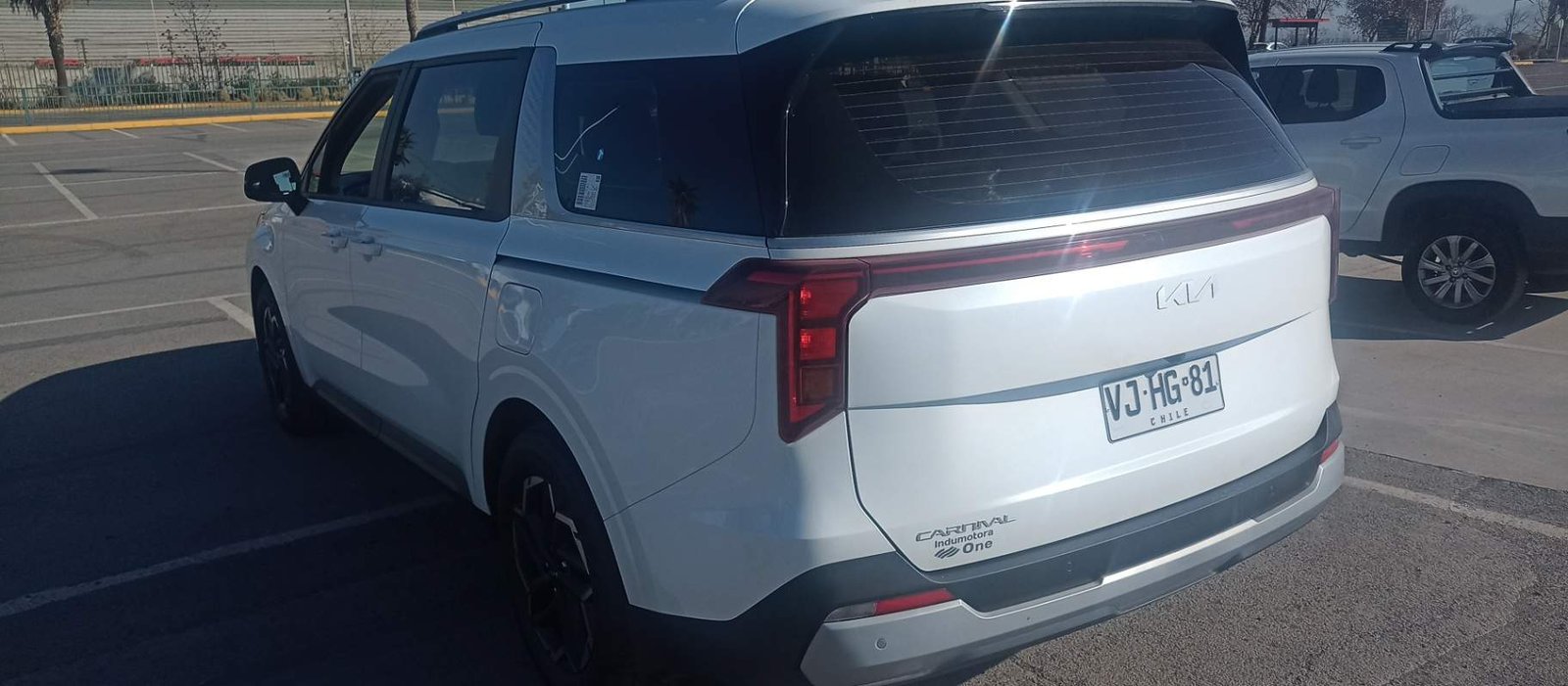 Kia Carnival 2.2 Ex Diesel 4x2 8at 5p 2025 - Imagen 7 de 8