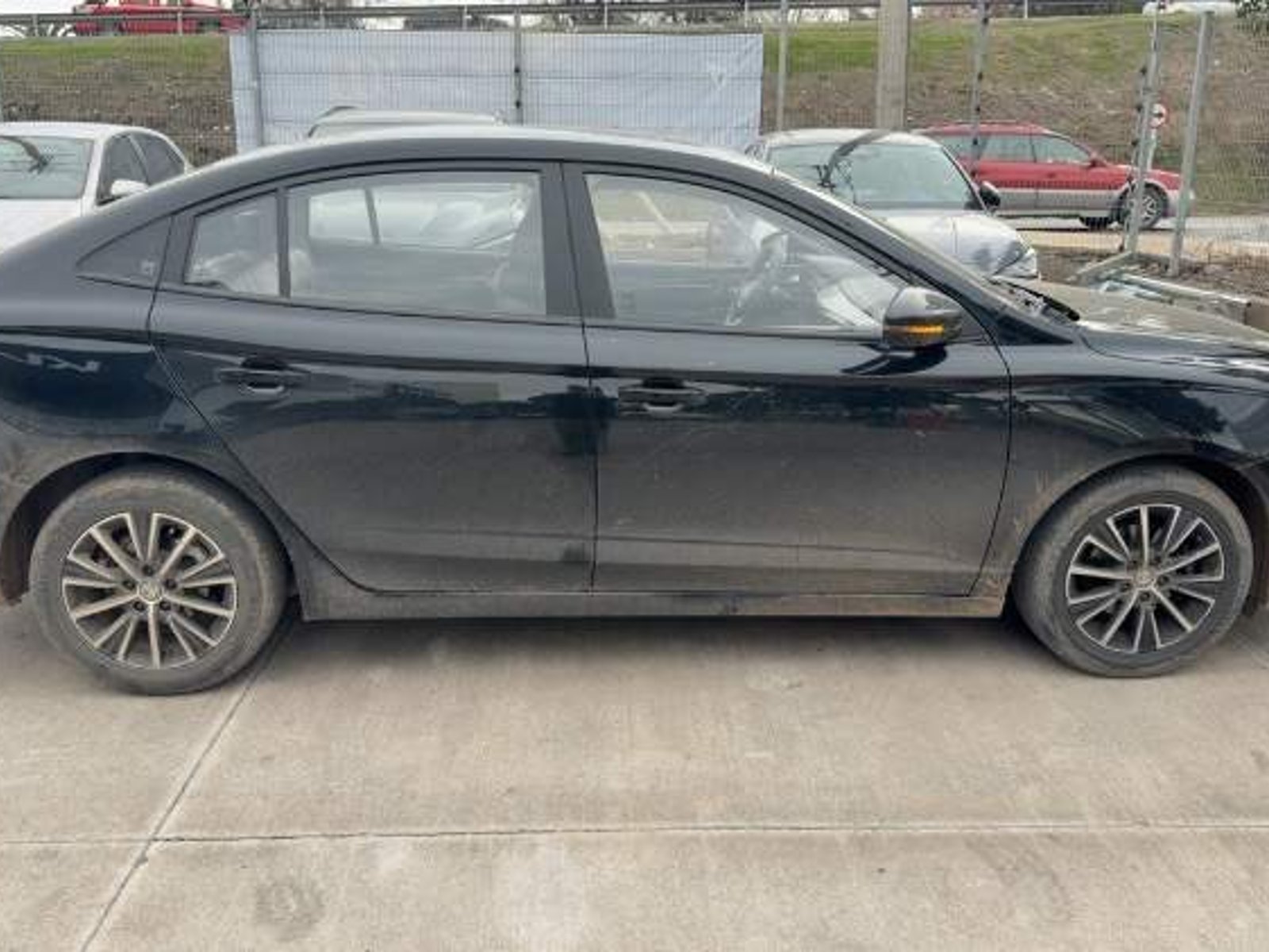MG 5 1.5 Com 4x2 Mt 4p 2026 - Foto 2 de 4