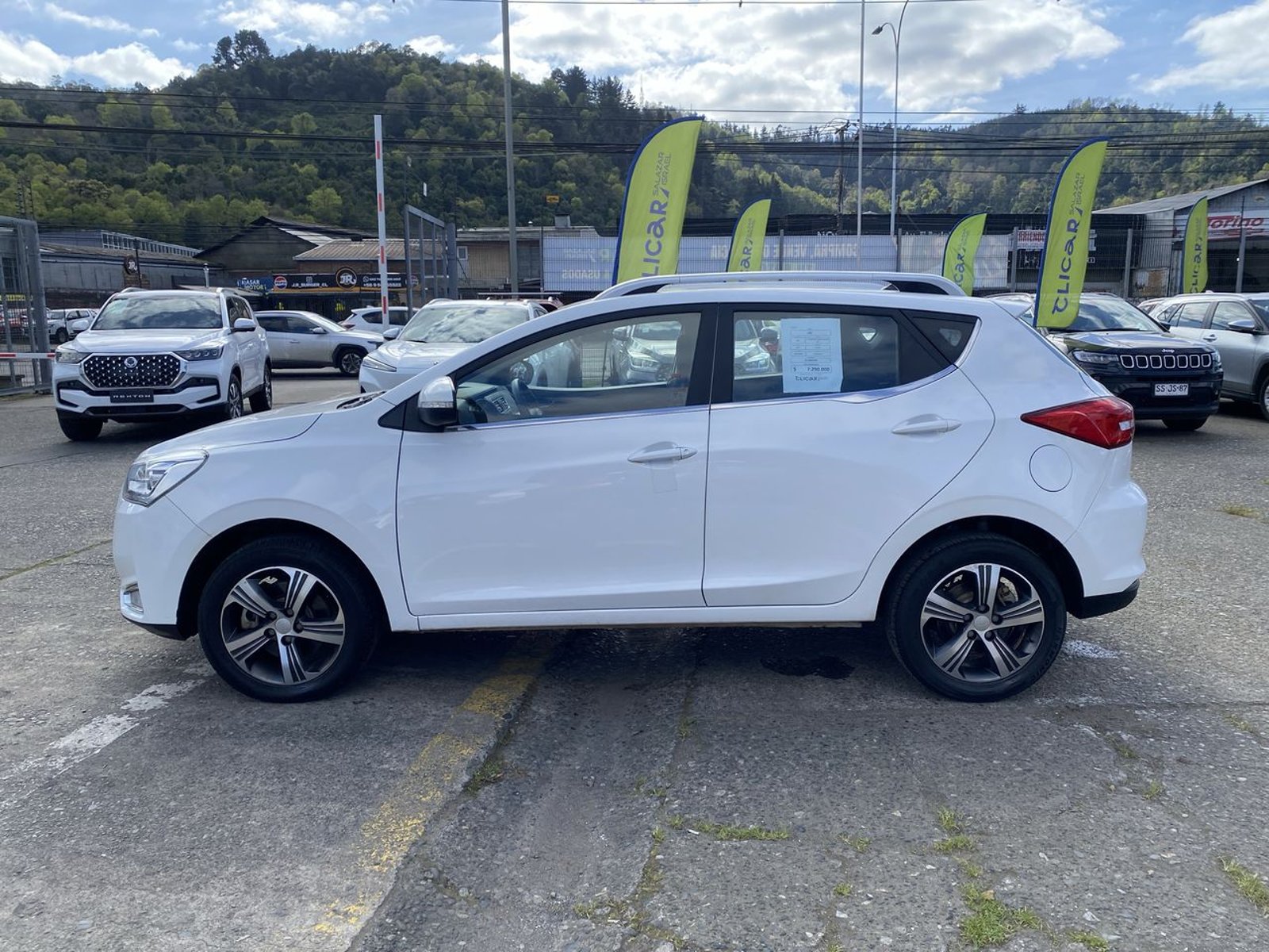 JAC Js2 1.5 Comfort Smart 4x2 Mt 5p 2023 - Foto 4 de 8