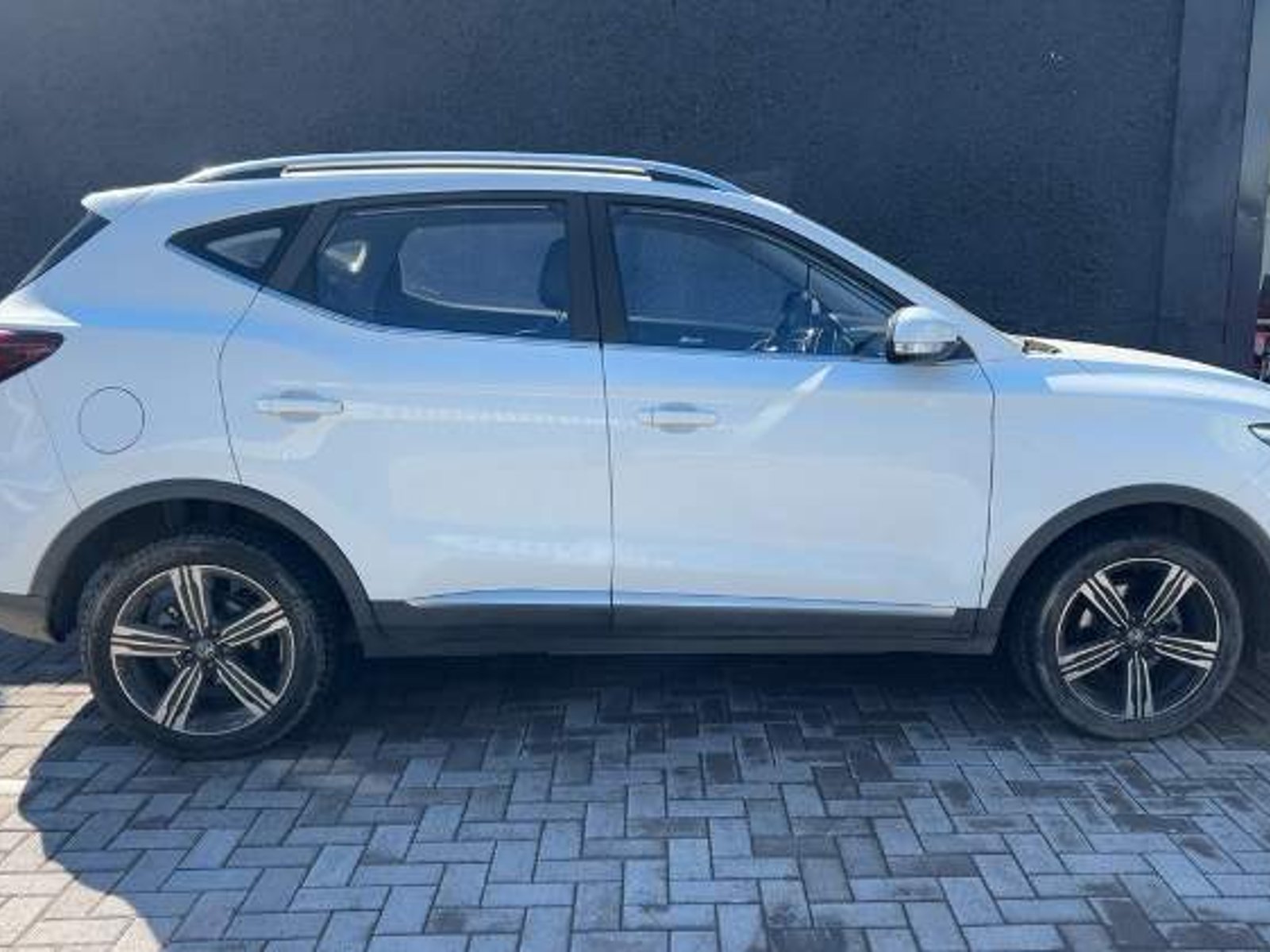 MG Mg Zs 1.5 Comfort 4x2 5mt 5p 2019 - Foto 3 de 5