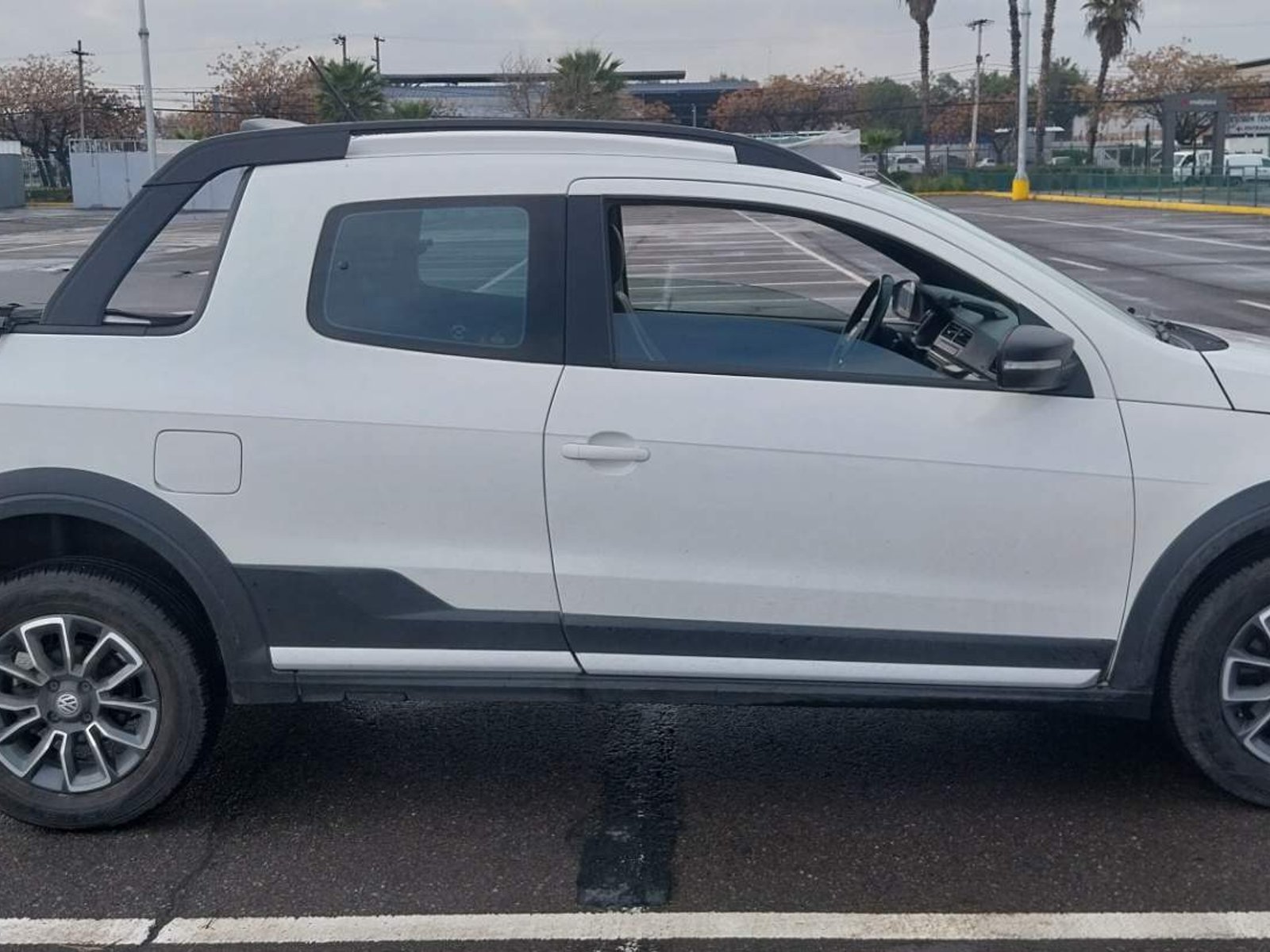 Volkswagen Saveiro 1.6 Cross 4x2 Mt 2p 2022 - Foto 3 de 5