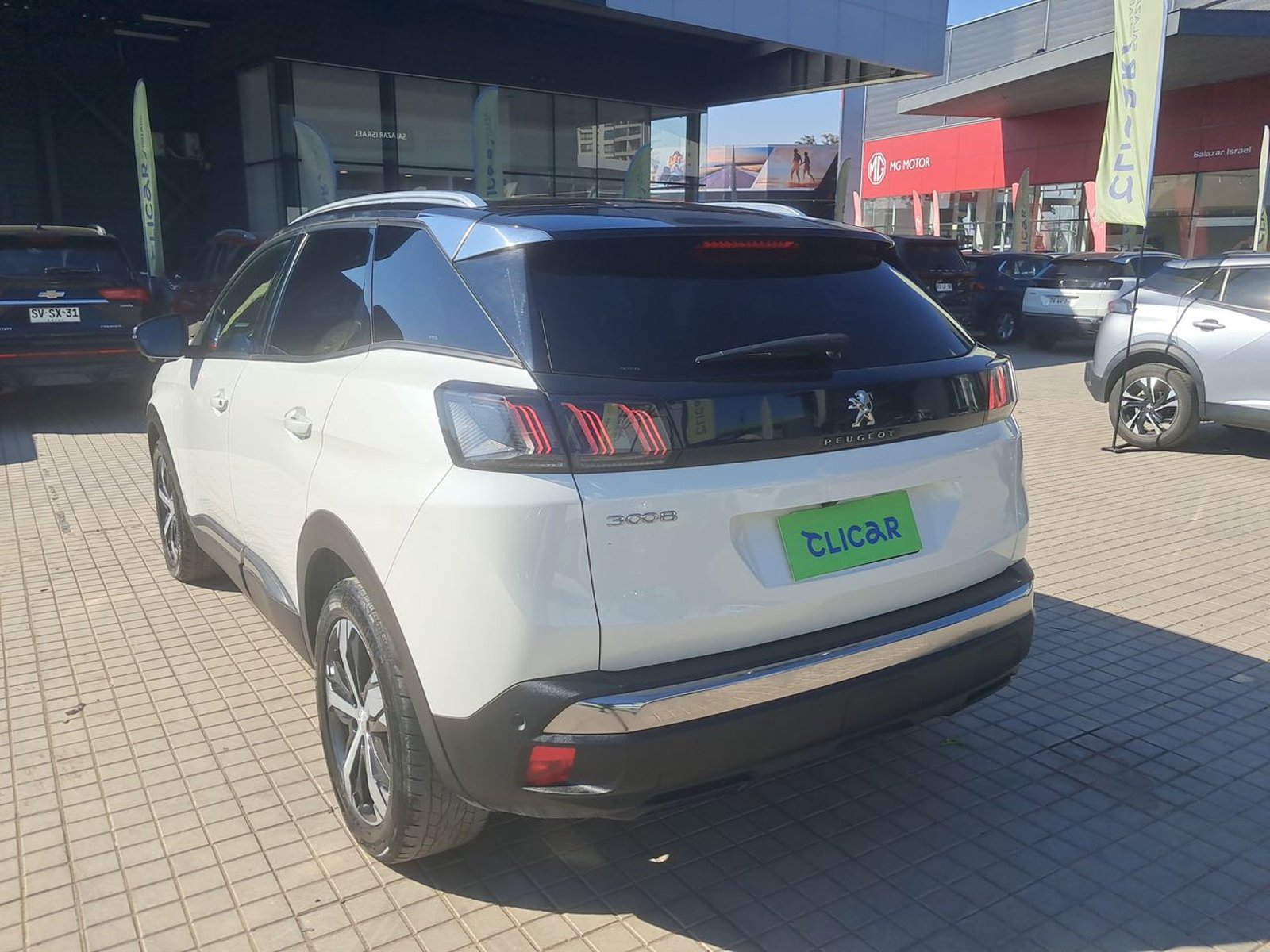 Peugeot 3008 1.5 Allure Pack Bluehdi 130 4x2 Eat8 5p 2024 - Foto 5 de 8