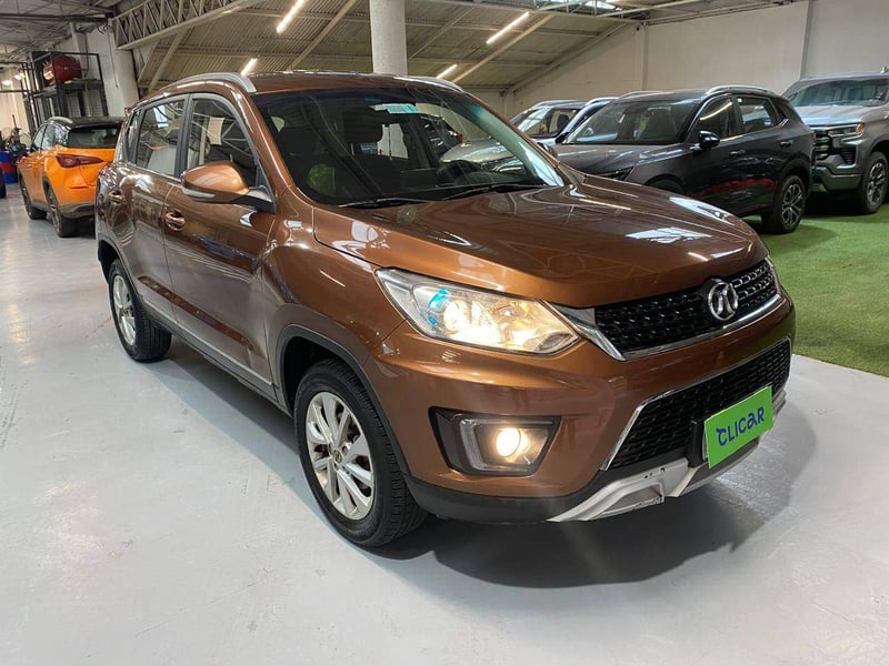 BAIC X35 1.5 Luxury 4x2 Mt 5p 2019