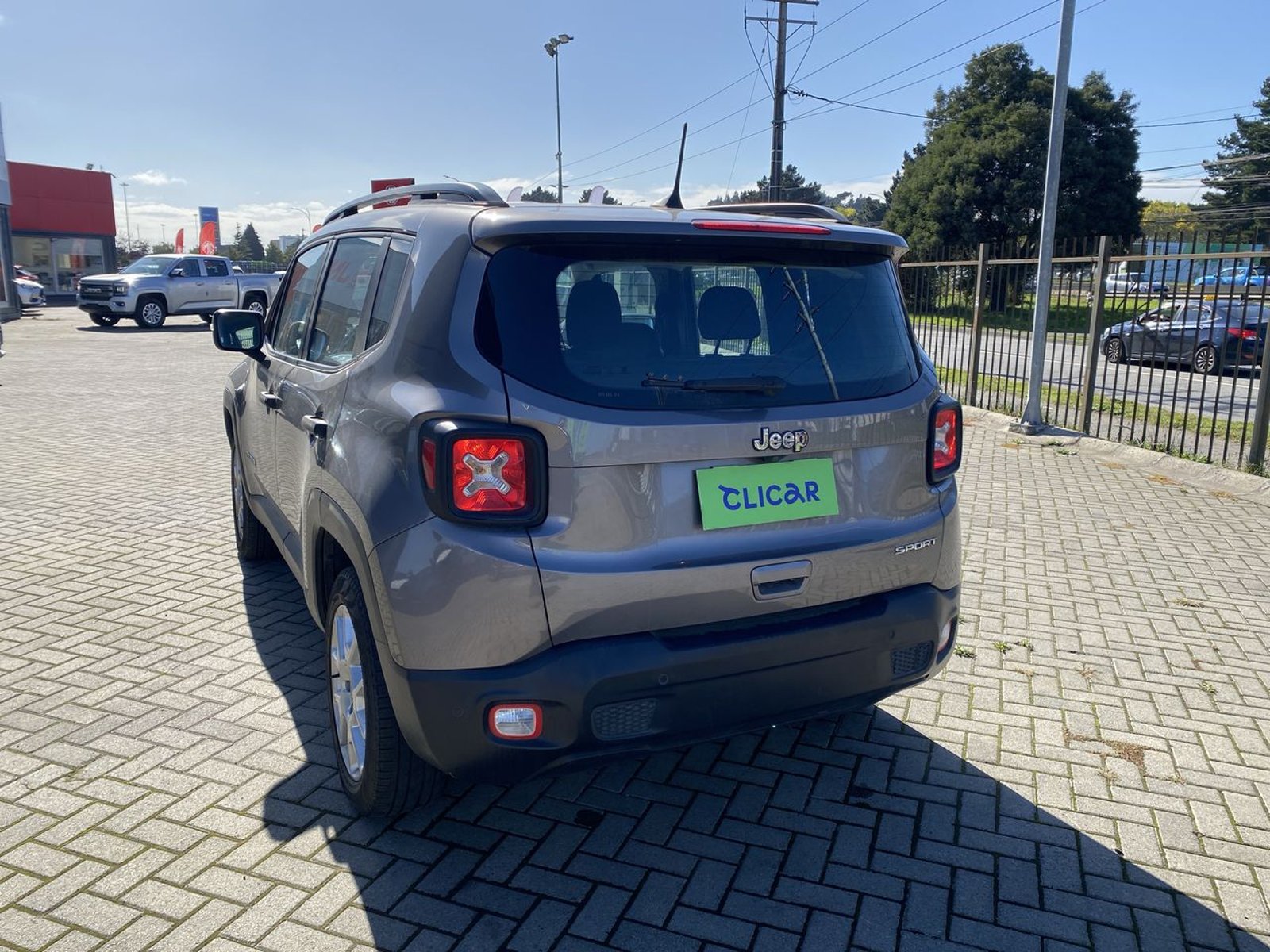 Jeep Renegade 1.8 Sport 4x2 Mt 5p 2022 - Foto 5 de 8