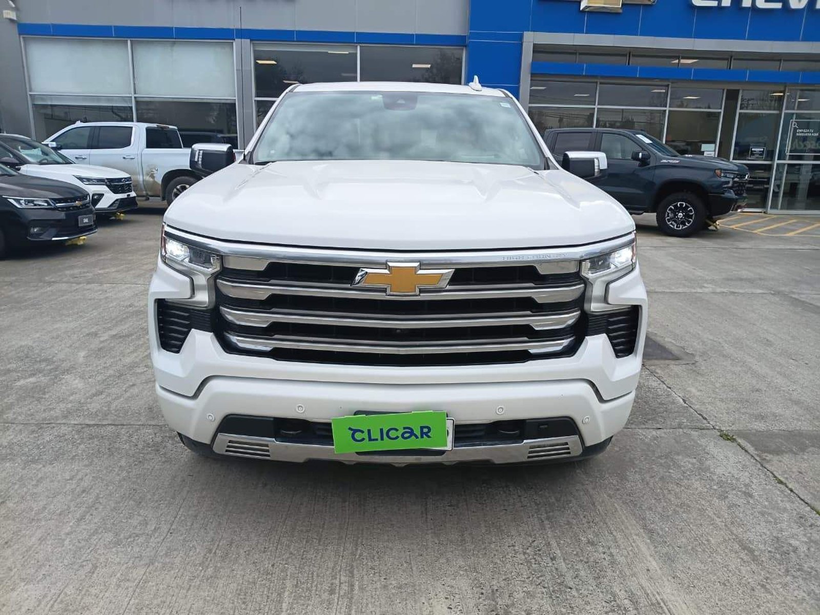 Chevrolet Silverado 3.0 High Country 4x4 At 4p 2023 - Foto 2 de 5
