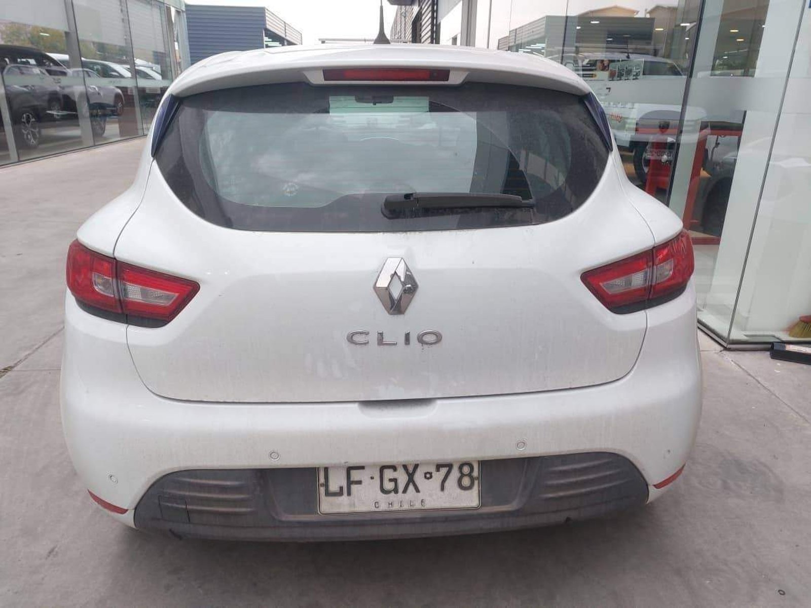 Renault Clio 1.2 Expression 4x2 Hb Mt 5p 2019 - Imagen 4 de 4