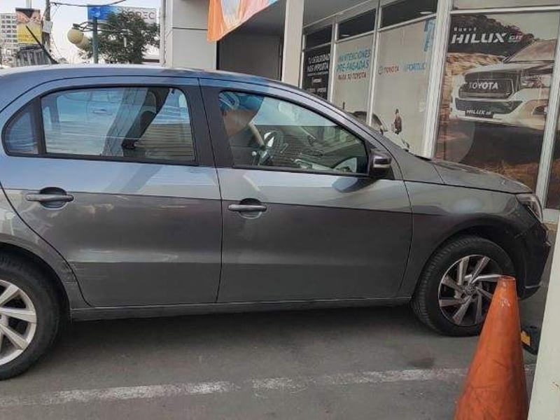 Volkswagen Gol 1.6 Highline 4x2 Hb Mt 5p 2022 - Imagen 3 de 5