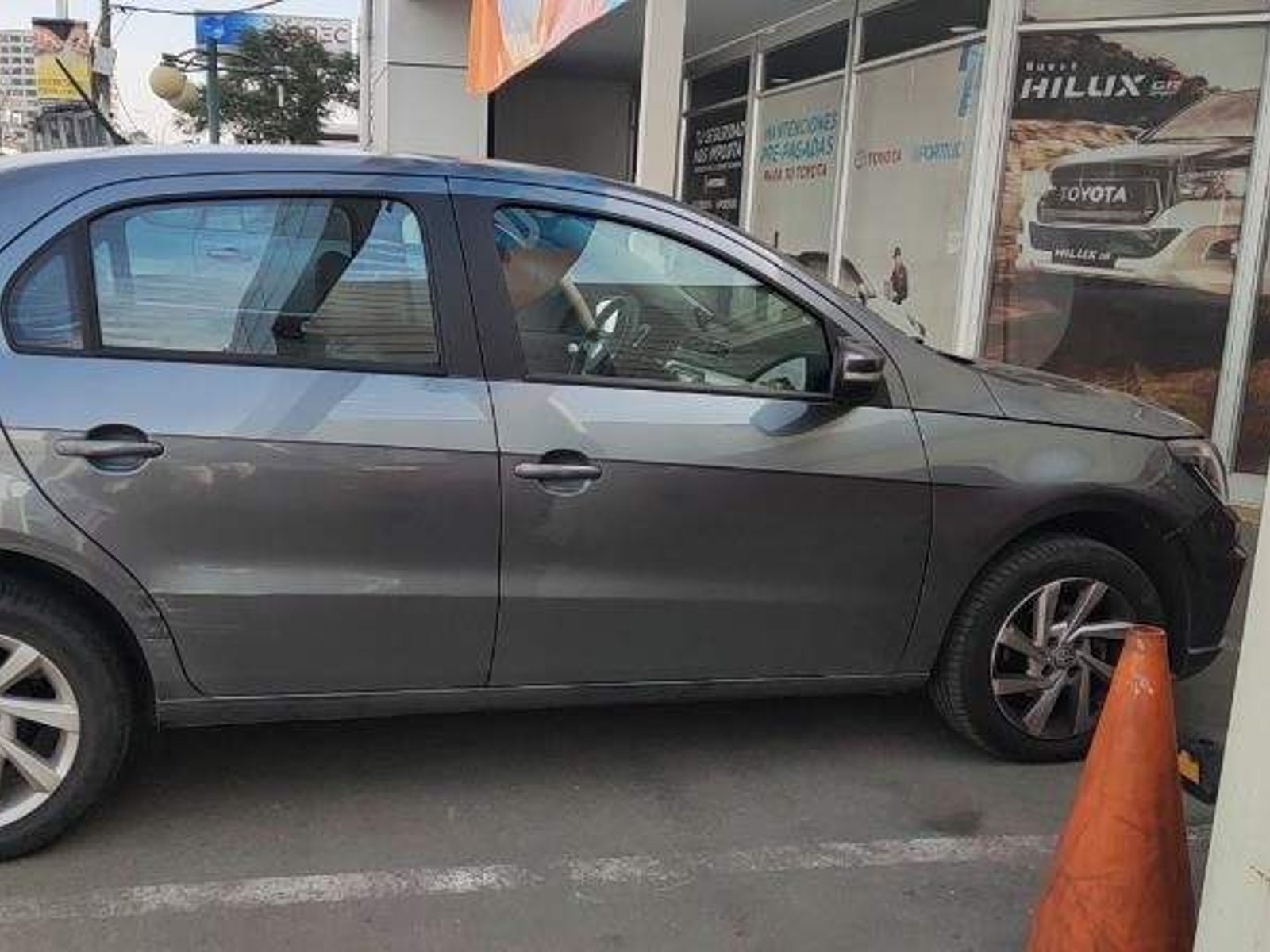 Volkswagen Gol 1.6 Highline 4x2 Hb Mt 5p 2022 - Foto 3 de 5