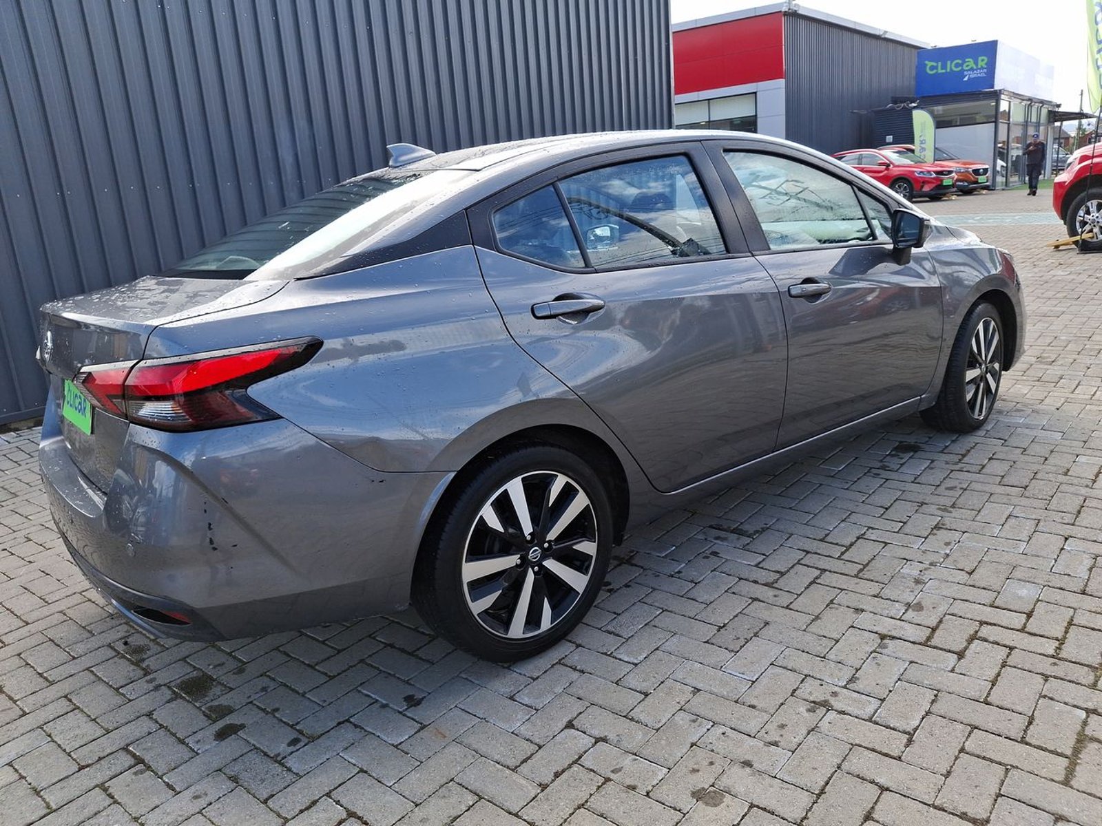 Nissan Versa 1.6 Exclusive 4x2 Cvt At 4p 2023 - Imagen 7 de 8