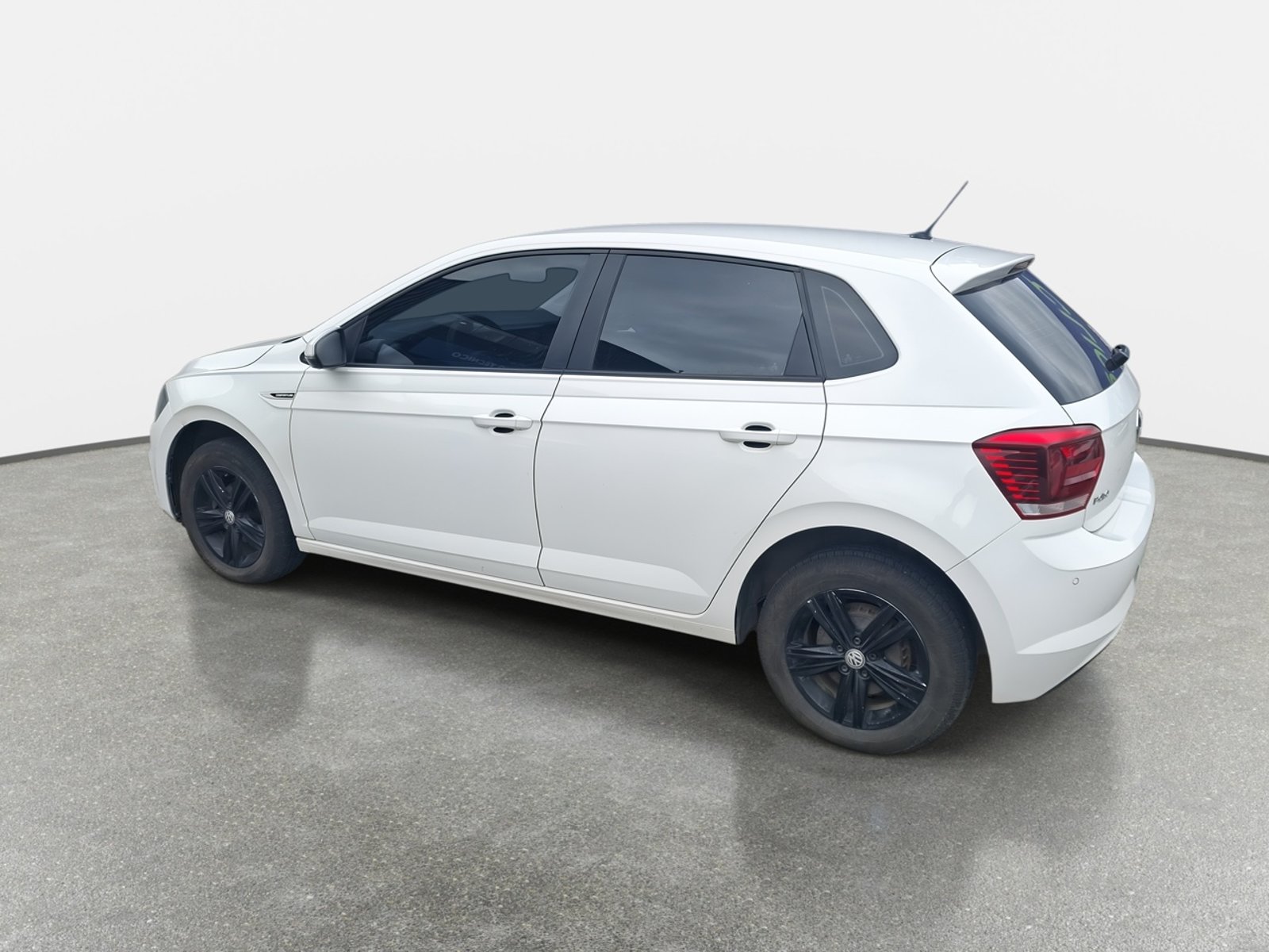 Volkswagen Polo 1.6 Comfortline 4x2 Mt5 5p 2021 - Foto 4 de 8