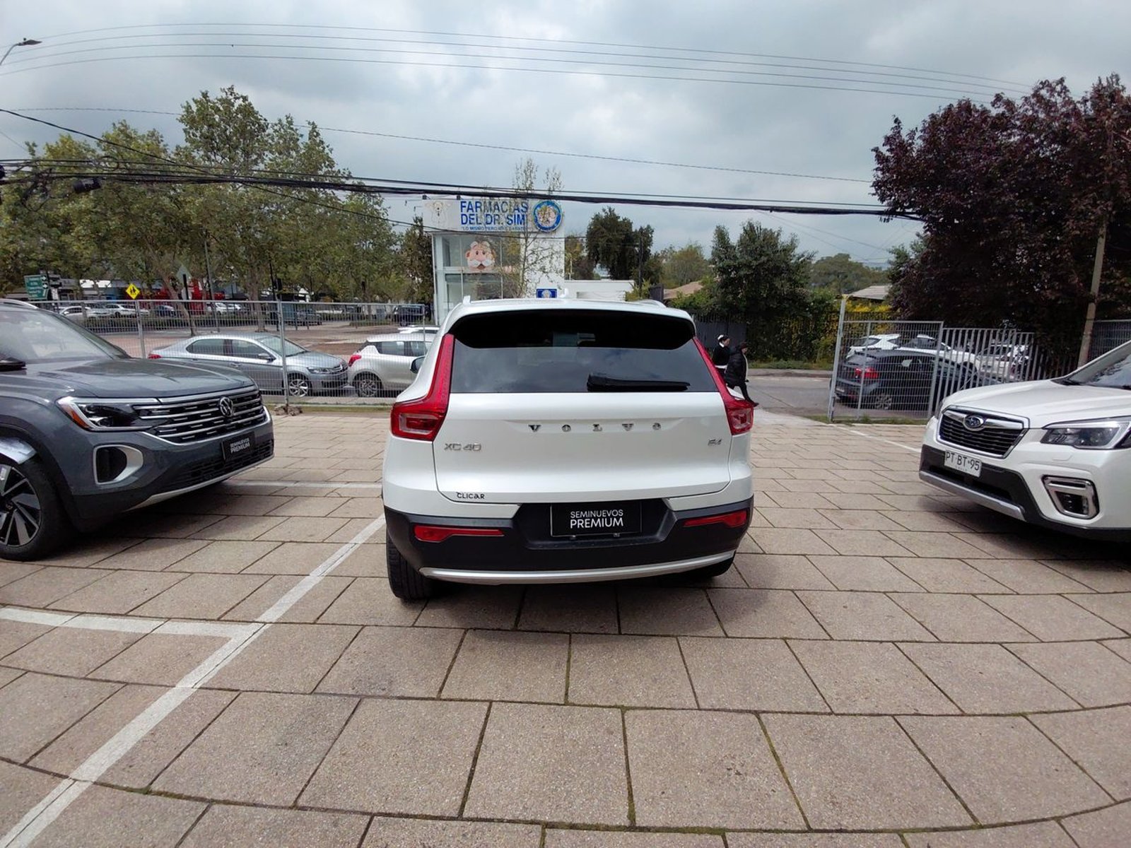 Volvo Xc40 2.0 B4 Plus Hibrido Fwd At 5p 2024 - Foto 5 de 7