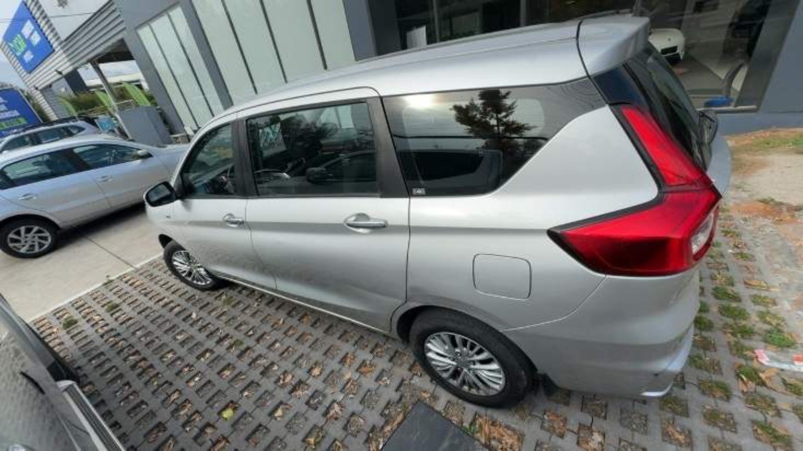Suzuki Ertiga 1.5 Glx 4x2 Ac At 5p 2021 - Imagen 8 de 8