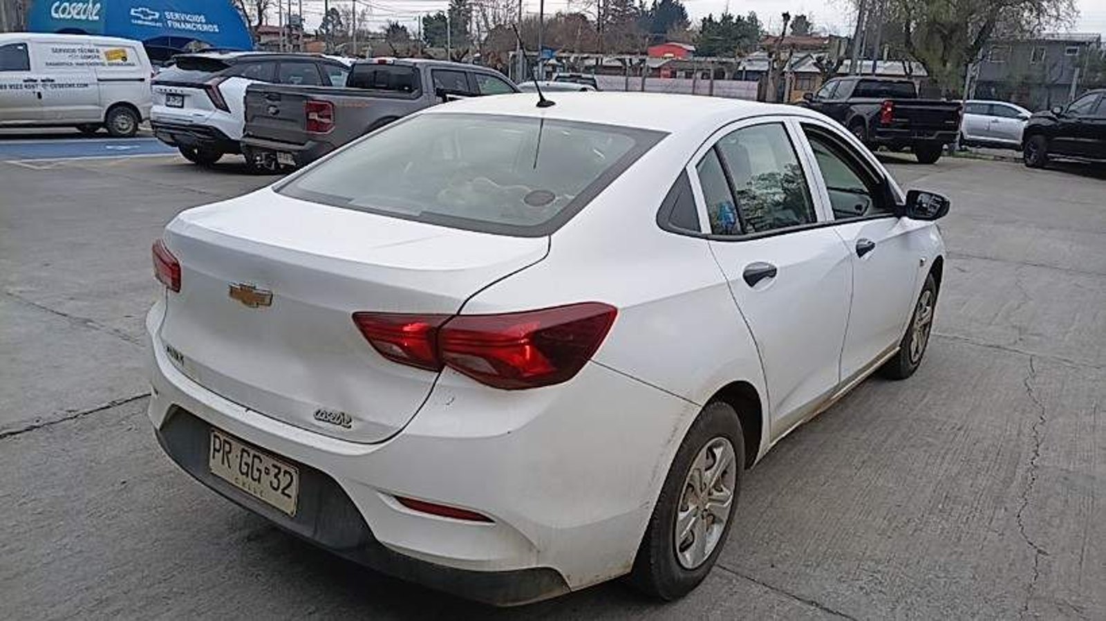 Chevrolet Onix 1.0t Lt 4x2 Sedan Mt 4p 2021 - Imagen 4 de 5