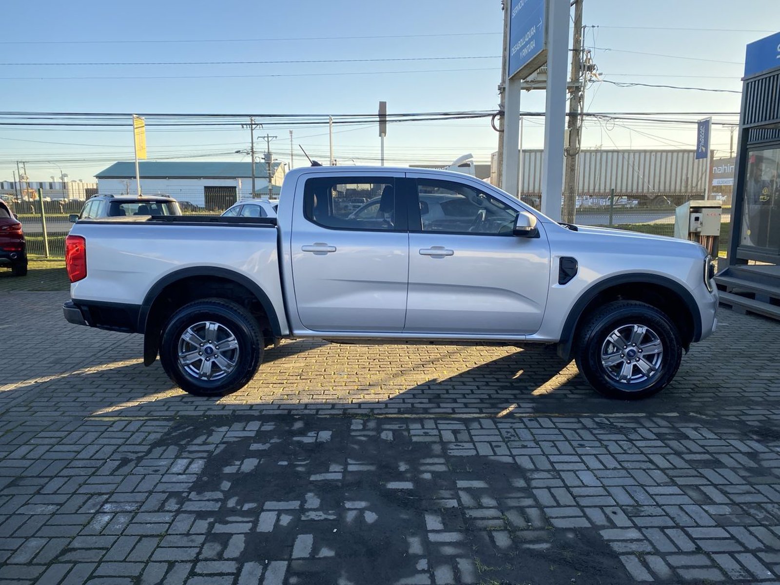 Ford Ranger 2.0 Xls Diesel 4x2 Dob. Cab. Mt 4p 2024 - Imagen 8 de 8
