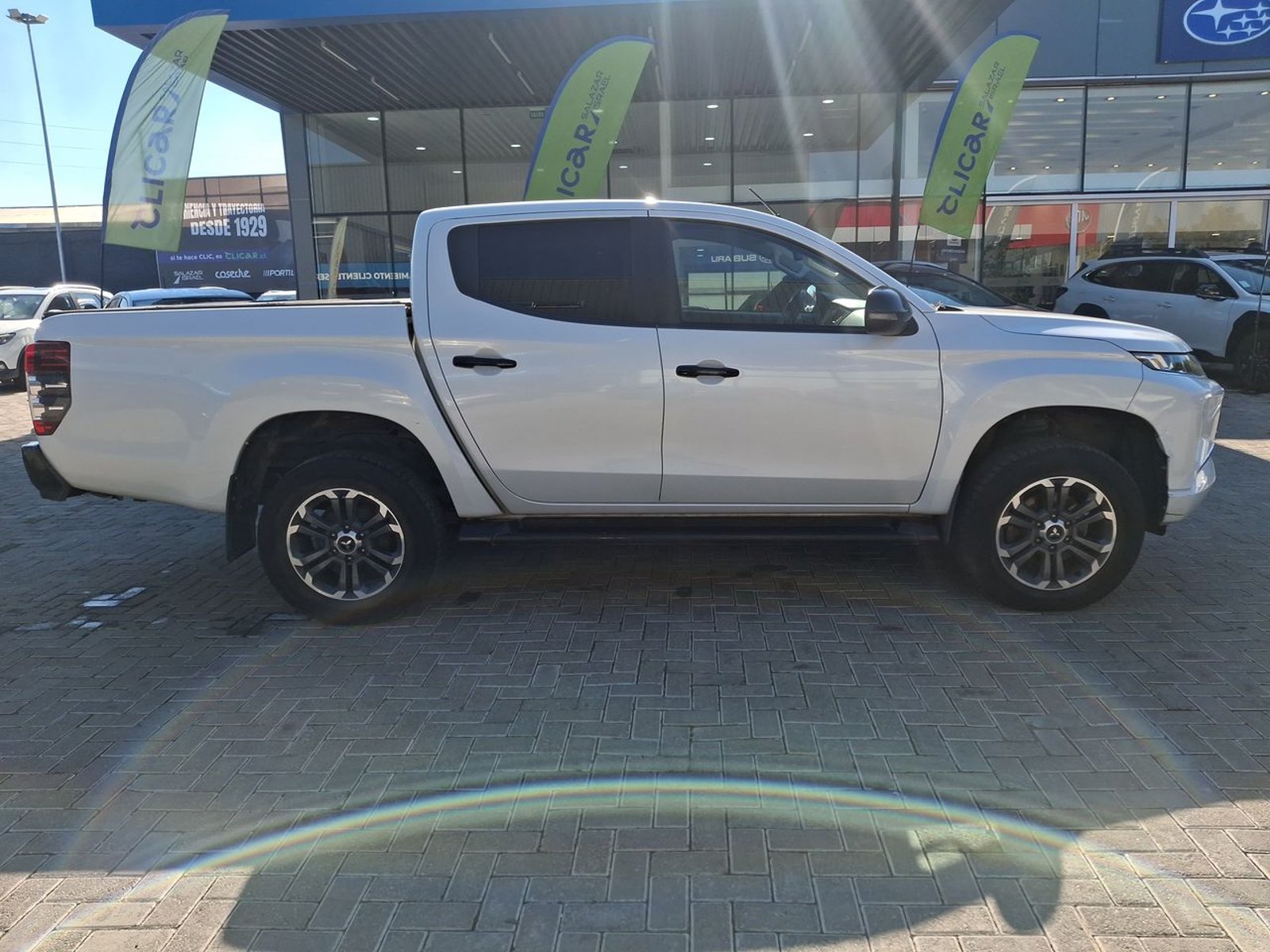 Mitsubishi L200 2.4 Dakar Crs Diesel Dob. Cab. 4x4 Mt 4p 2023 - Imagen 8 de 8