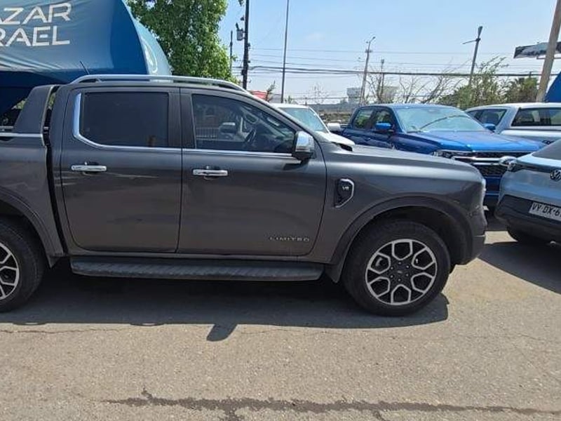 Ford Ranger 3.0 Ltd Diesel 4x4 Dob. Cab. At 4p 2026 - Imagen 3 de 5