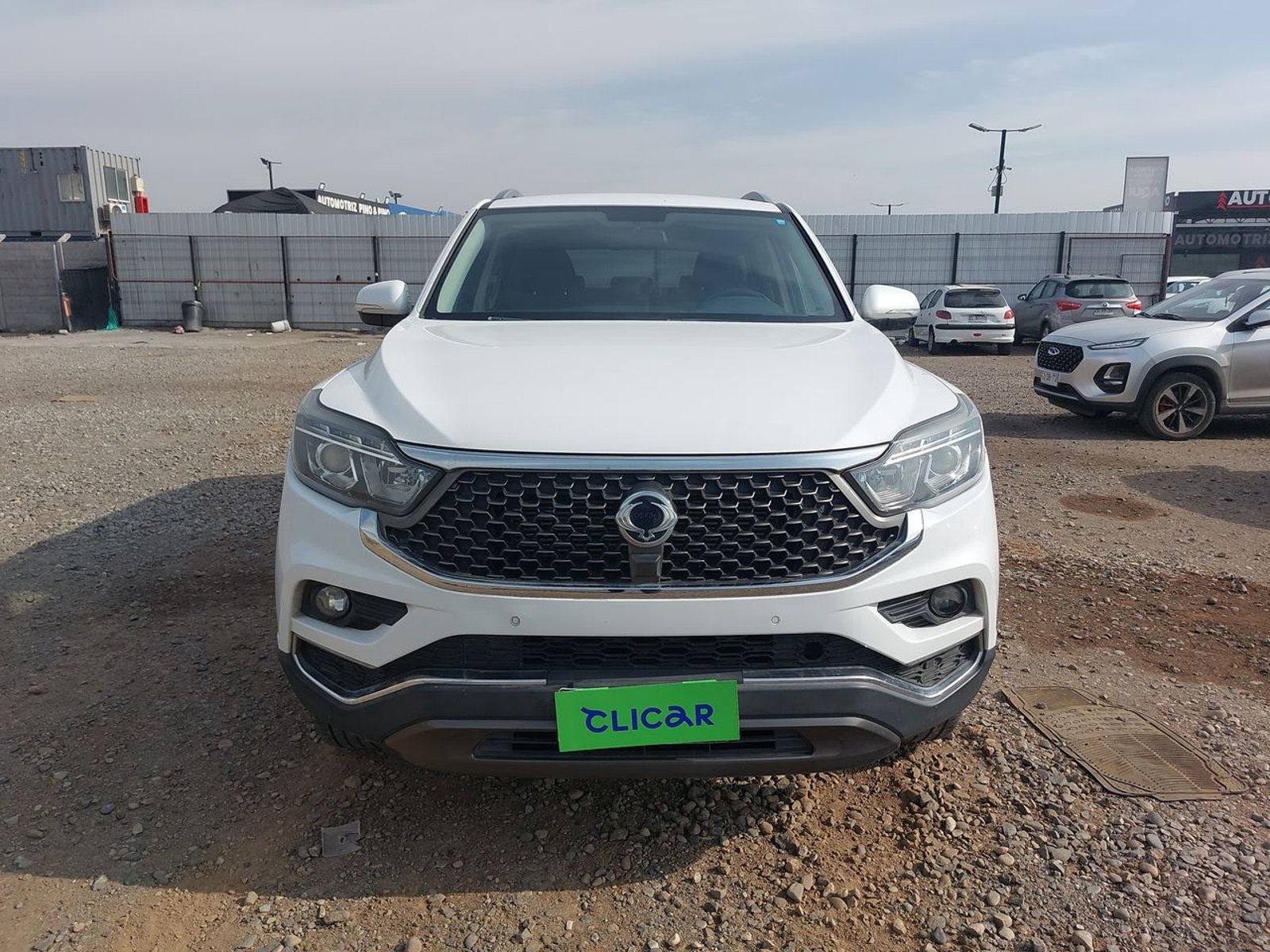 SsangYong Rexton 2.2t Glx Diesel 4x2 6ab 8at 5p 2021 - Foto 2 de 8