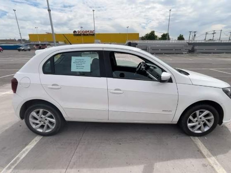 Volkswagen Gol 1.6 Highline 4x2 Mt 5p 2021 - Imagen 3 de 5