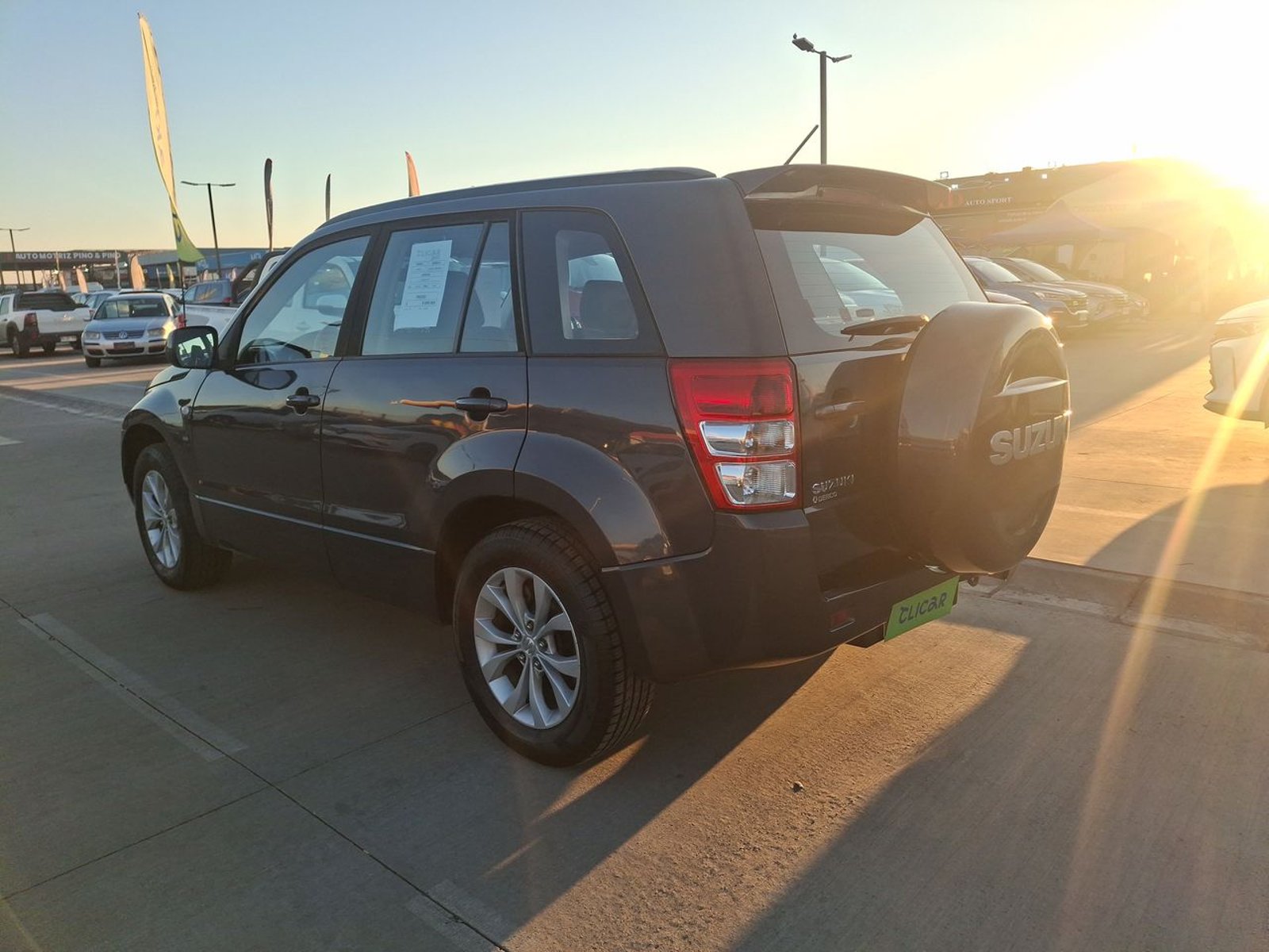 Suzuki Grand Nomade 2.4 Glx Sport 4x2 Mt 5p 2018 - Foto 5 de 8