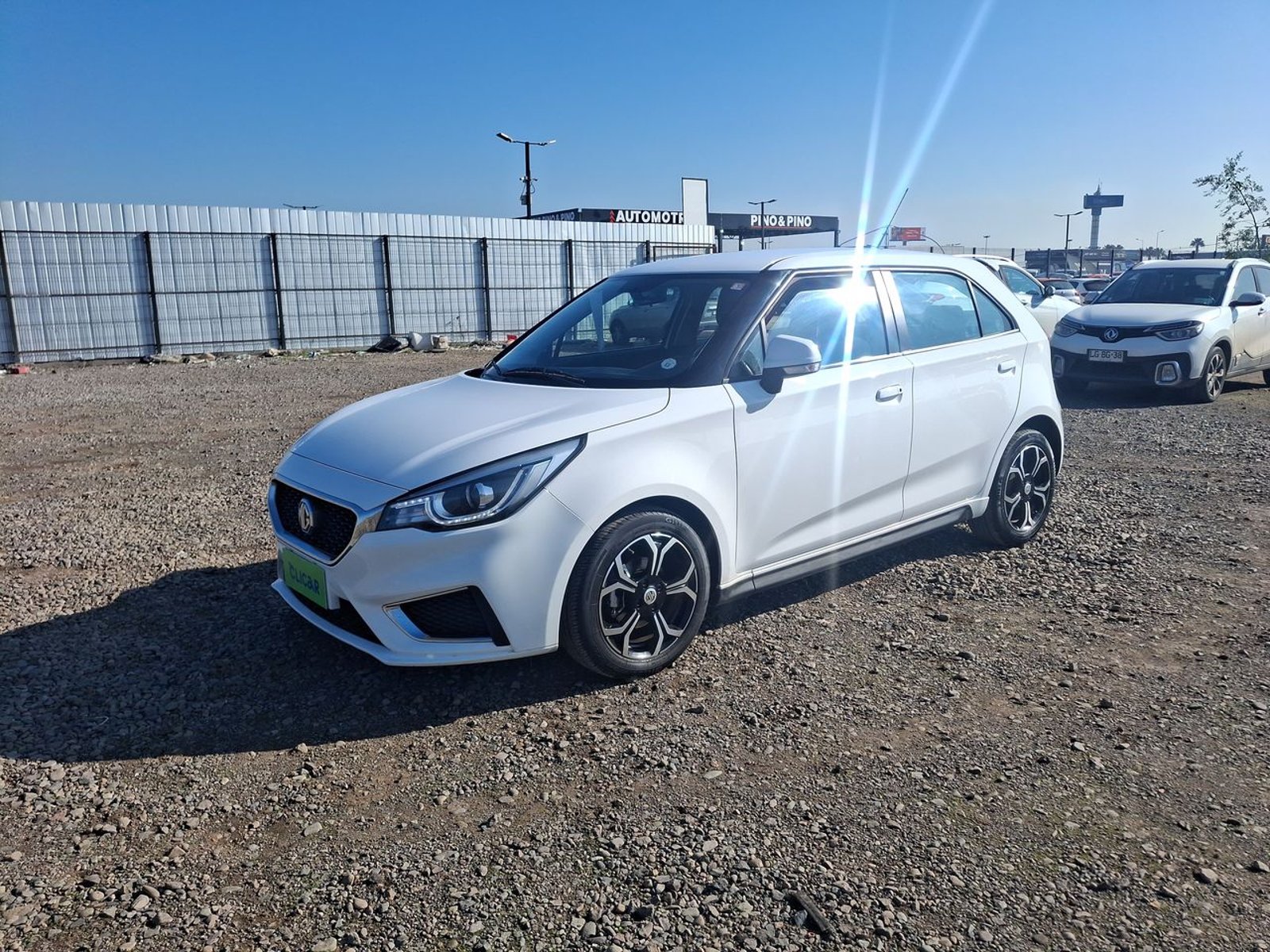 MG Mg 3 1.5 Comfort 4x2 Hb Mt 5p 2022 - Imagen 3 de 8