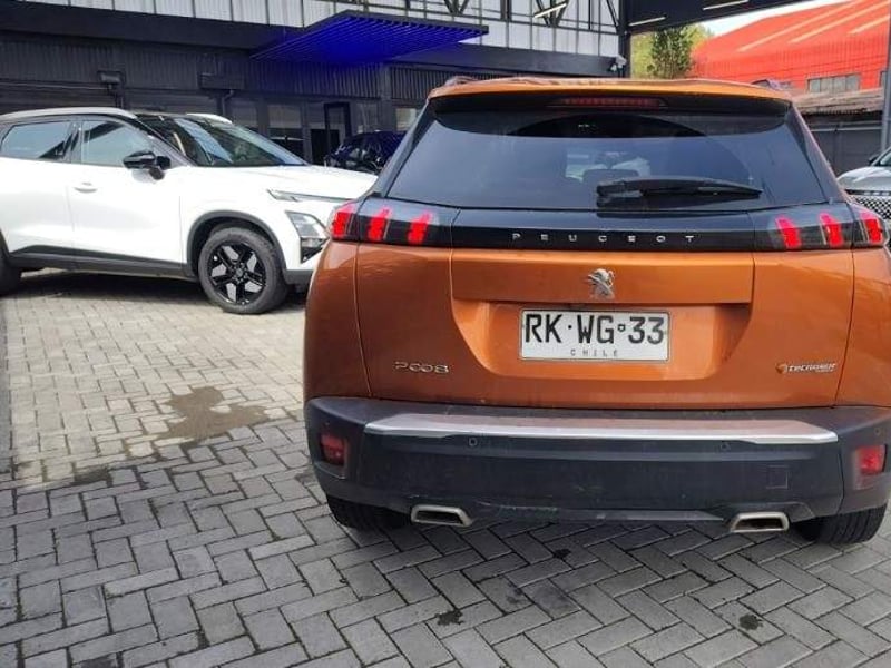Peugeot 2008 1.2 Active Puretech 130 4x2 Mt 5p 2022 - Imagen 5 de 5