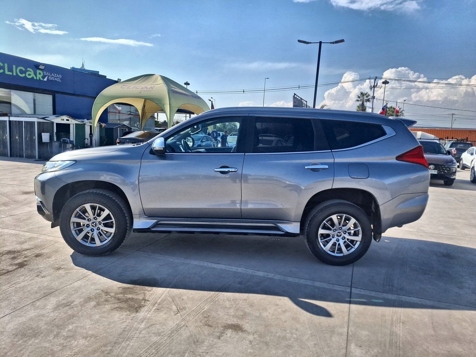 Mitsubishi Montero Sport 2.4 Diesel 4x2 Mt 5p 2020 - Foto 4 de 8