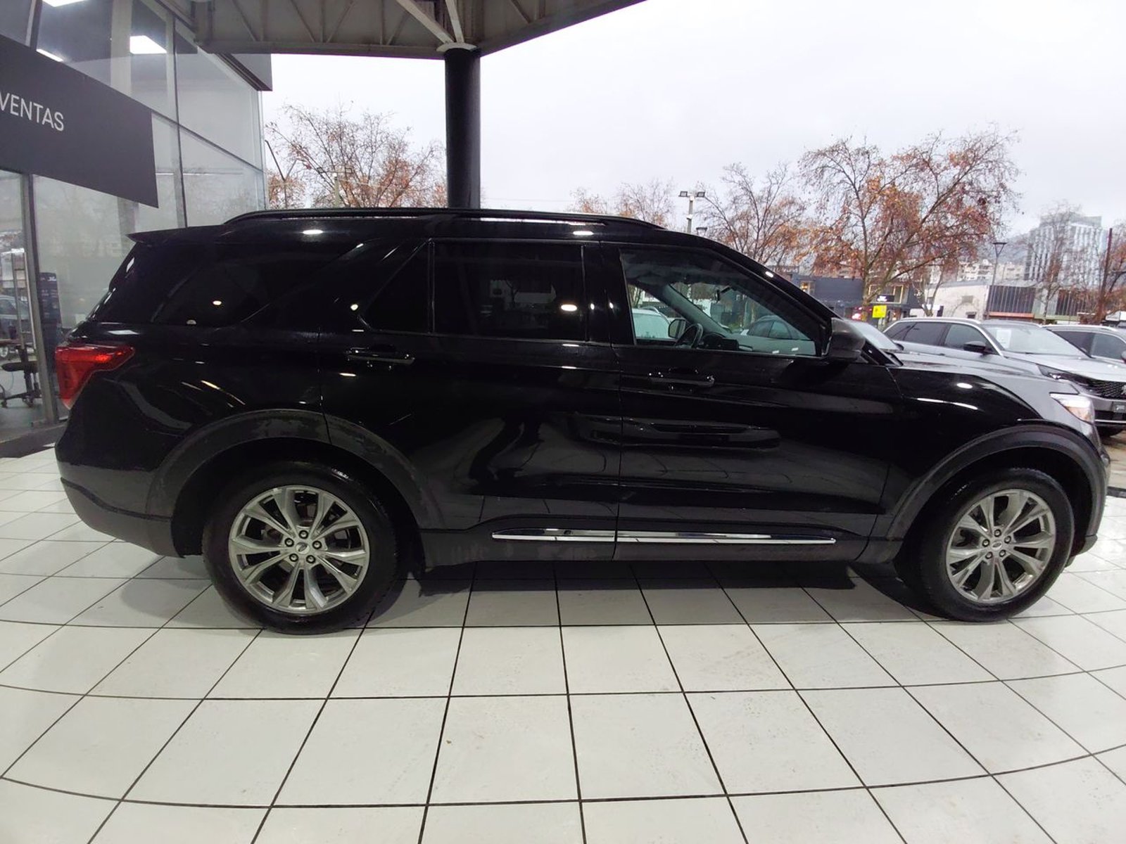 Ford Explorer 2.3 Ecoboost Xlt 4x2 At 5p 2022 - Imagen 8 de 8