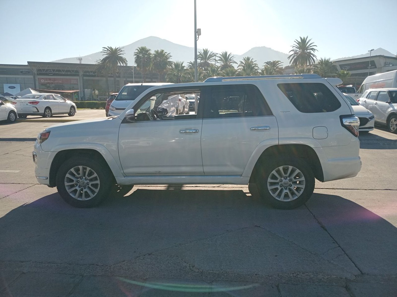 Toyota 4runner 4.0 Limited 4x4 Euro V At 5p 2022 - Foto 4 de 8