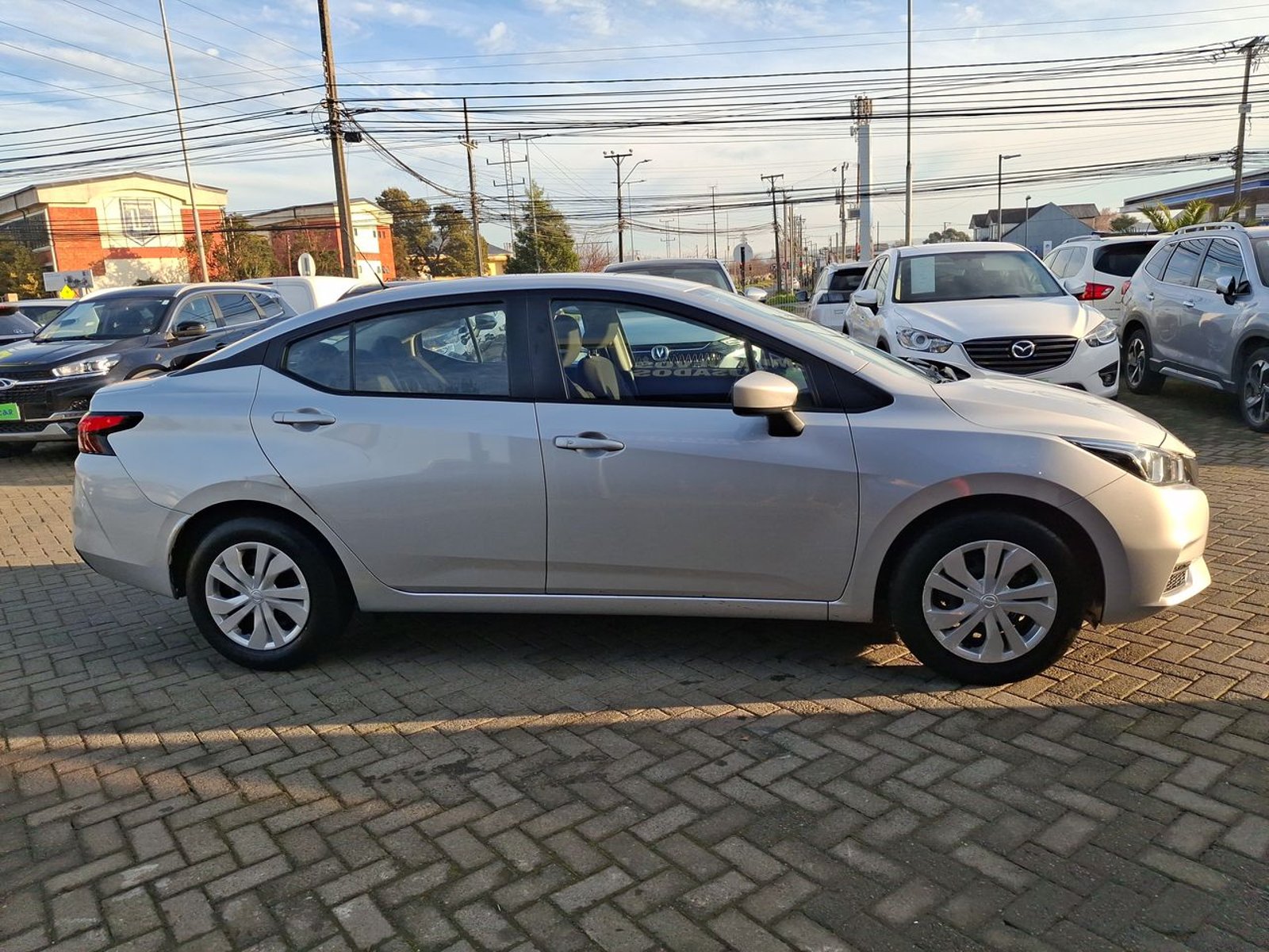 Nissan Versa 1.6 Sense 4x2 Cvt At 4p 2022 - Imagen 8 de 8