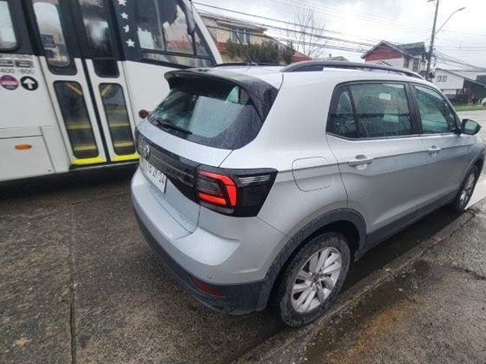 Volkswagen T-cross 1.0 Tsi Trendline 4x2 5mt 5p 2024 - Foto 3 de 4