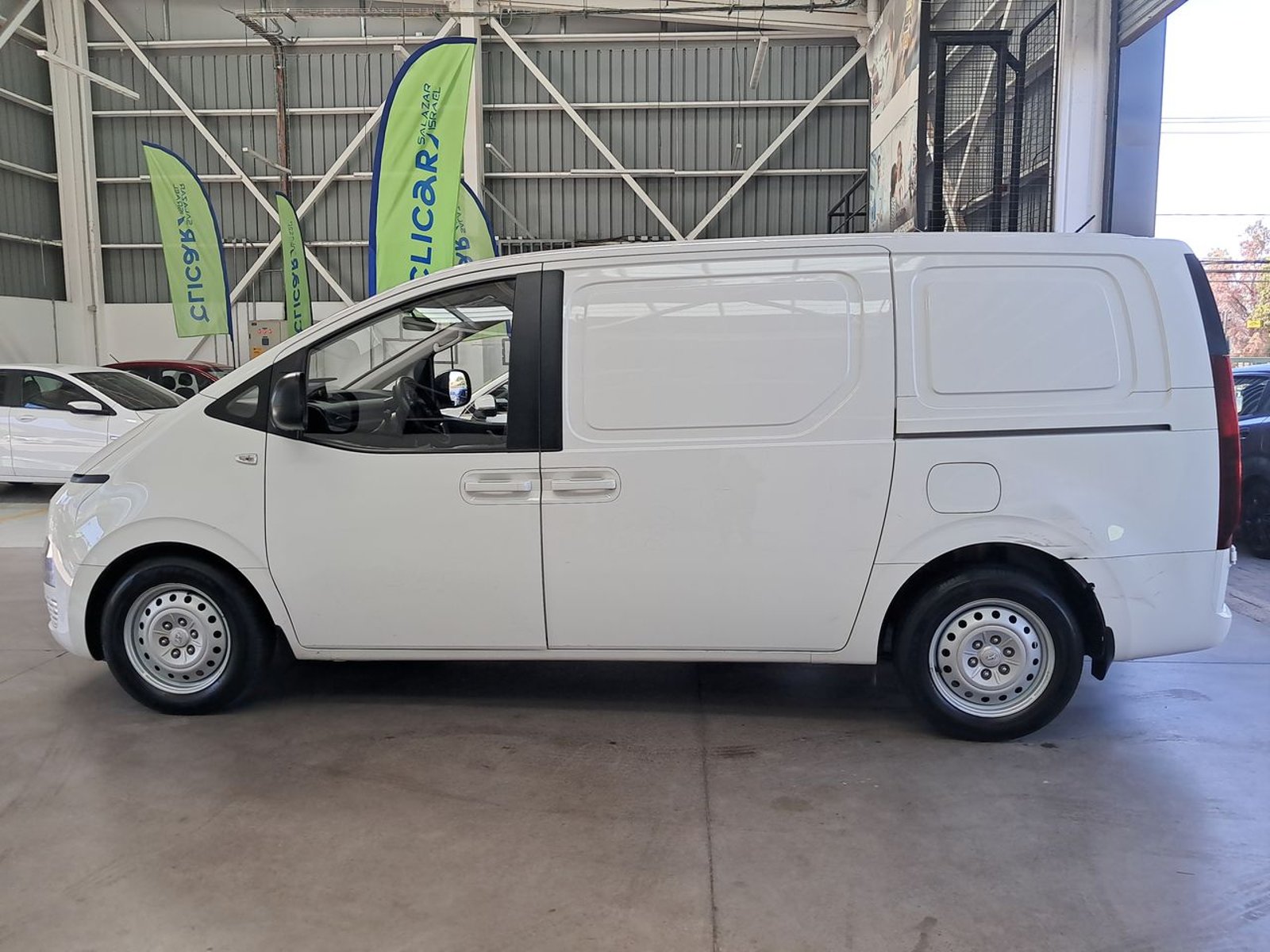 Hyundai Staria 2.2 Us4 Fg Crdi Diesel 2wd Mt 5p 2023 - Foto 4 de 8