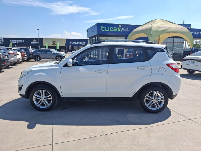 Changan Cs35 1.6 Confort Nav 4x2 Mt 5p 2017 - Imagen 4 de 8