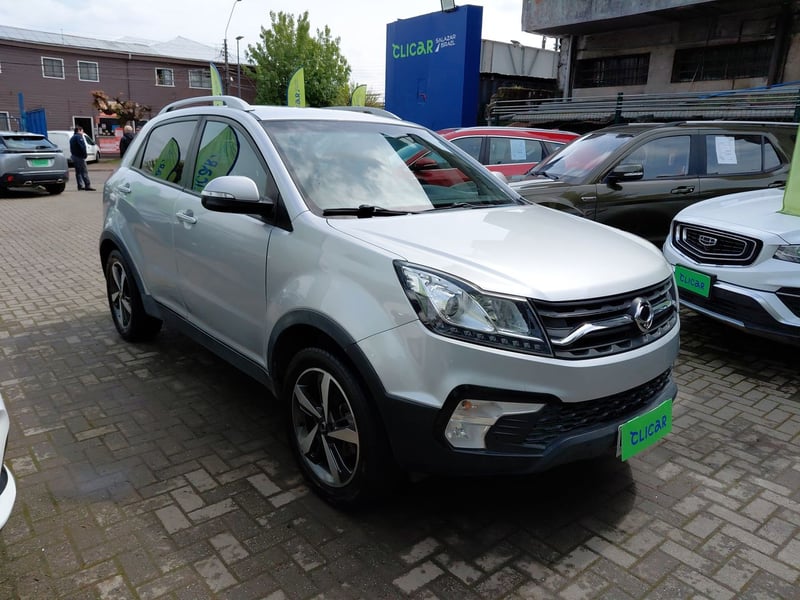 SsangYong Korando 2.0 Kc1010 4x2 Mt 5p 2020 - Imagen 3 de 8