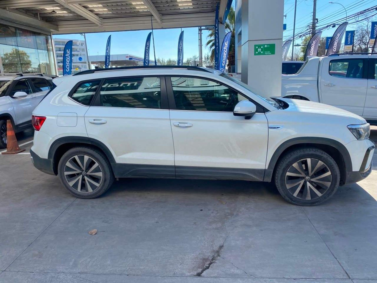 Volkswagen Taos 1.4 Tsi Comfortline 4x2 At 5p 2025 - Foto 2 de 4