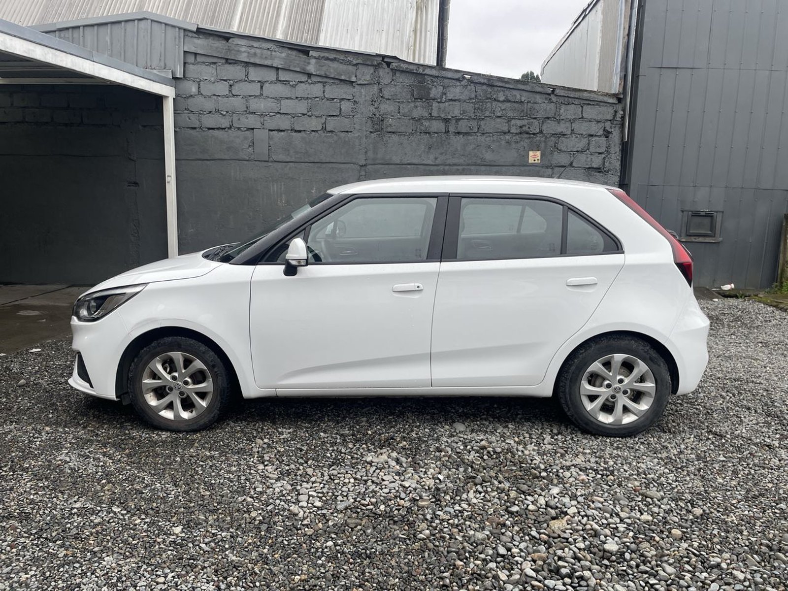MG Mg 3 New 1.5 Std Hb Mt 5p 2022 - Foto 4 de 8