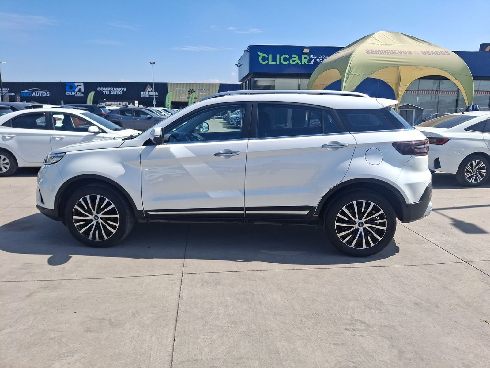 Hyundai Accent 1.4 Hci Plus 4x2 Mt 4p 2024 - Foto 4 de 8