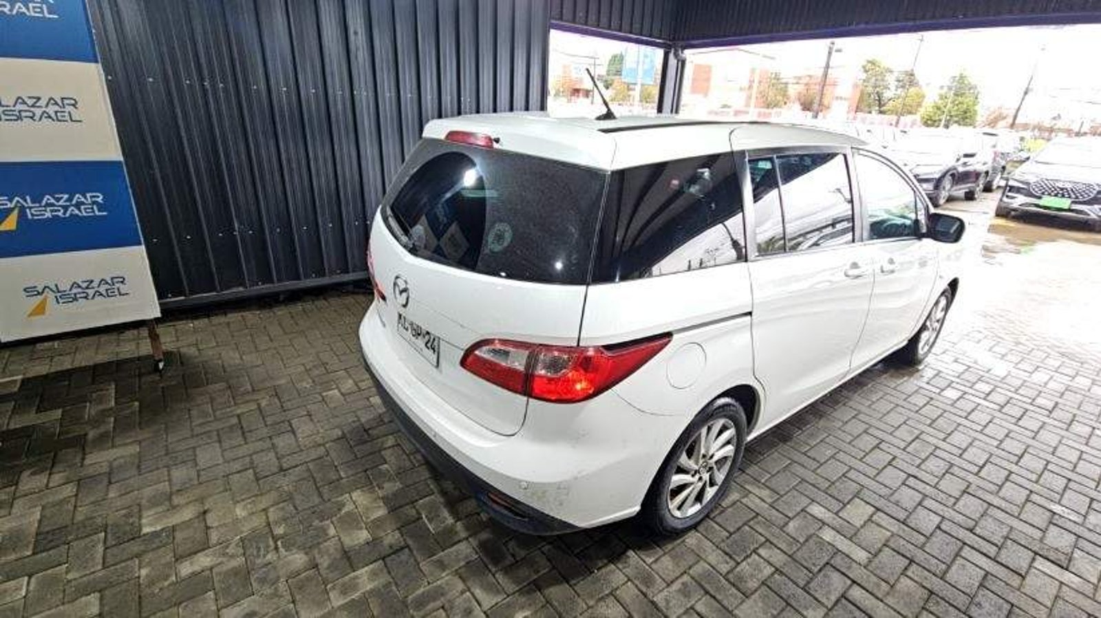 Mazda 5 2.0 V Te 4x2 Minivan 5at 5p 2018 - Imagen 4 de 5