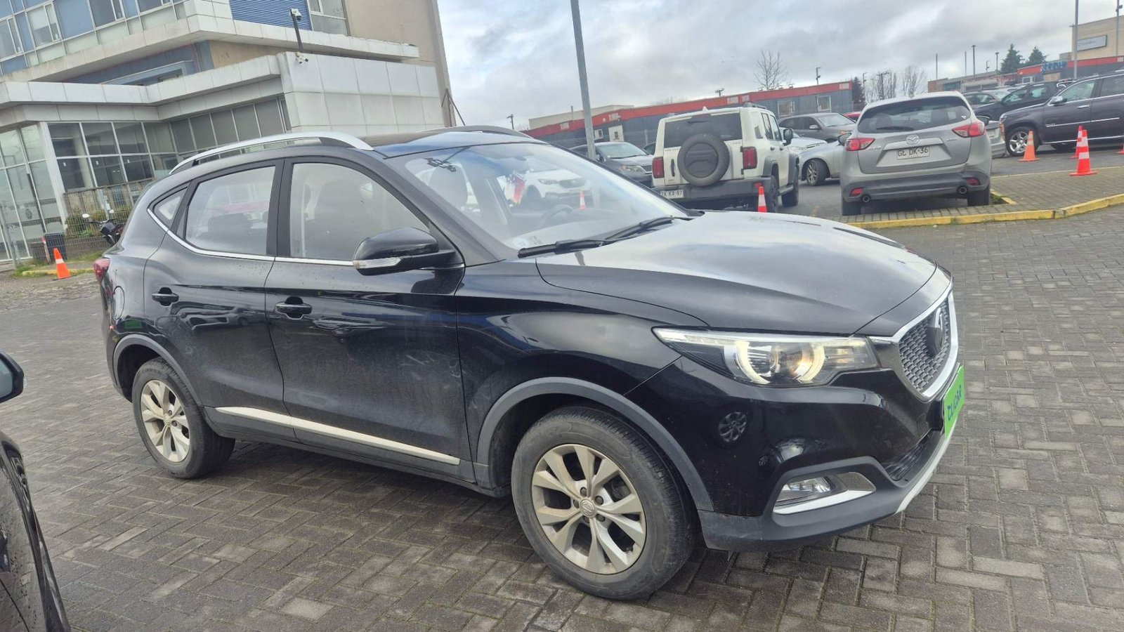 MG Mg Zs 1.5 Std 4x2 Mt 5p 2023 - Imagen 3 de 5