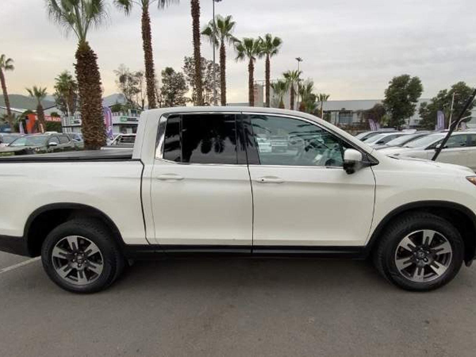 Honda Ridgeline 3.5 Rtl Awd At 4p 2018 - Foto 3 de 5
